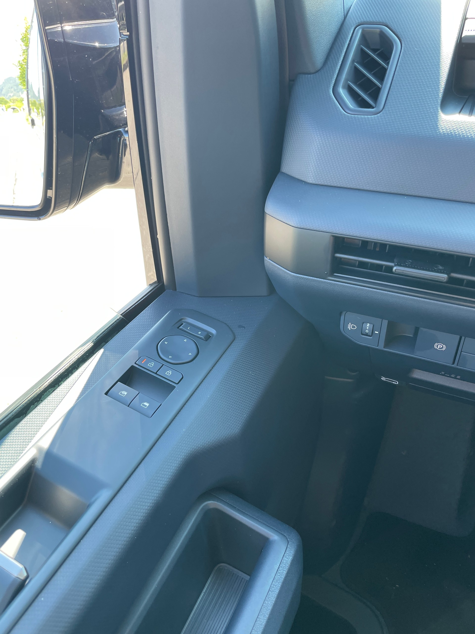 KIA PV5 Cargo 71.2 kWh Plus mit Wärmepumpe, 2-Schiebetüren-image-17