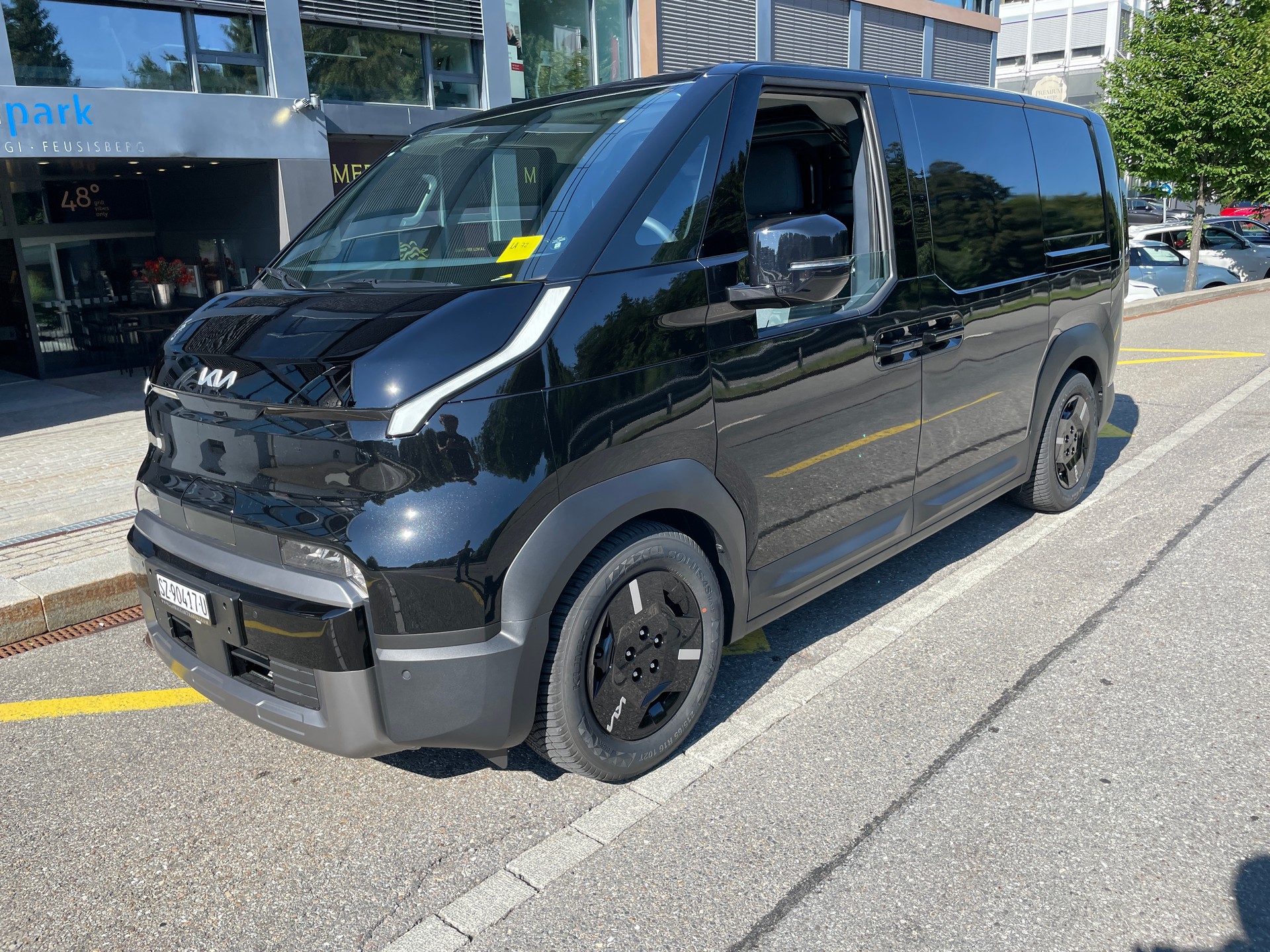 KIA PV5 Cargo 71.2 kWh Plus mit Wärmepumpe, 2-Schiebetüren-image-0