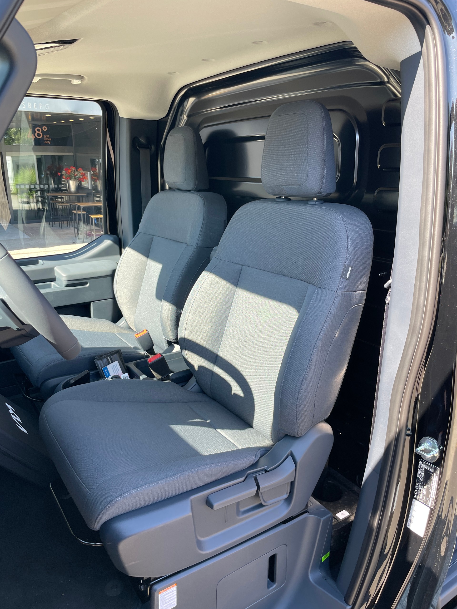 KIA PV5 Cargo 71.2 kWh Plus mit Wärmepumpe, 2-Schiebetüren-image-13