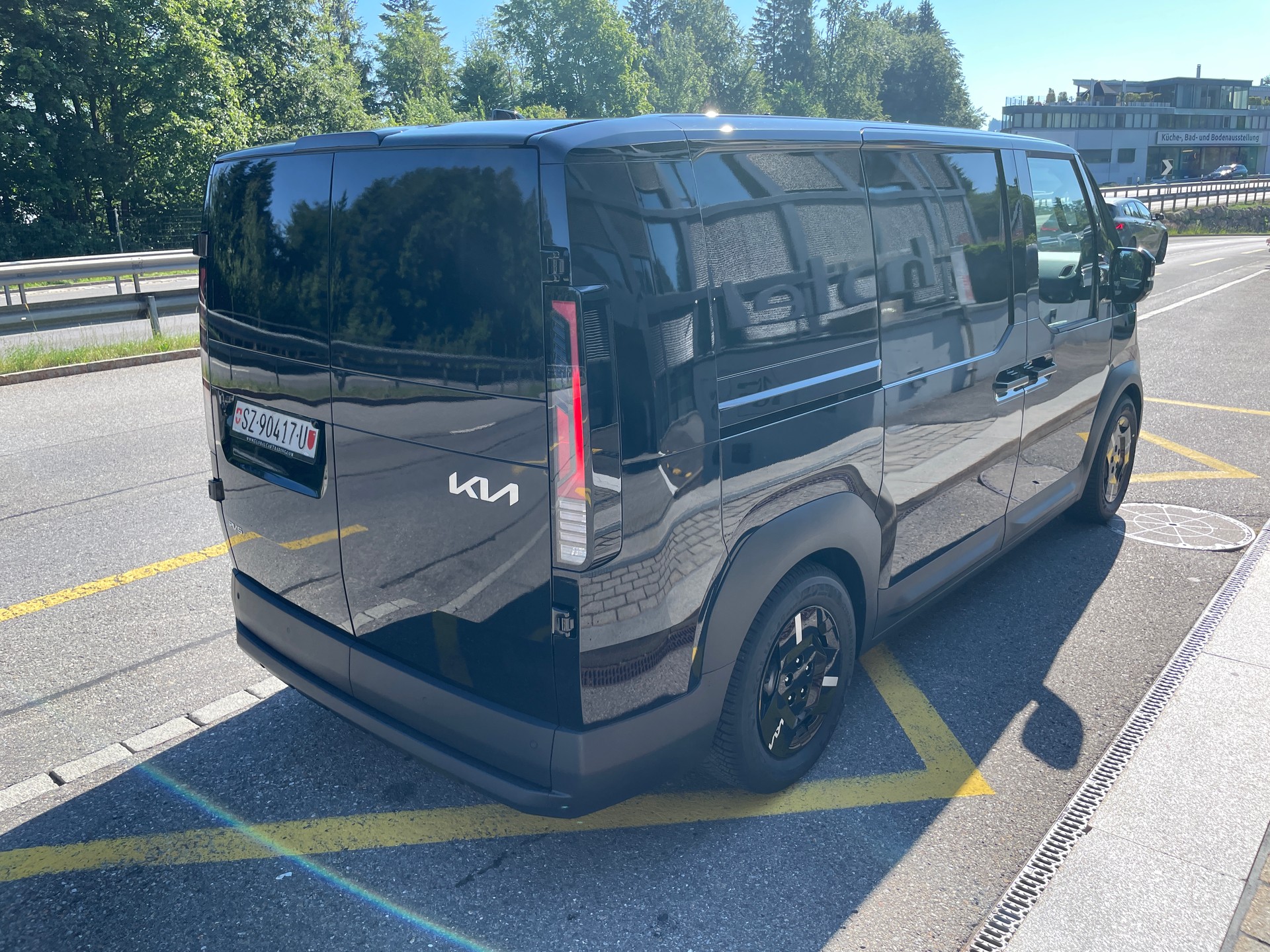 KIA PV5 Cargo 71.2 kWh Plus mit Wärmepumpe, 2-Schiebetüren-image-5