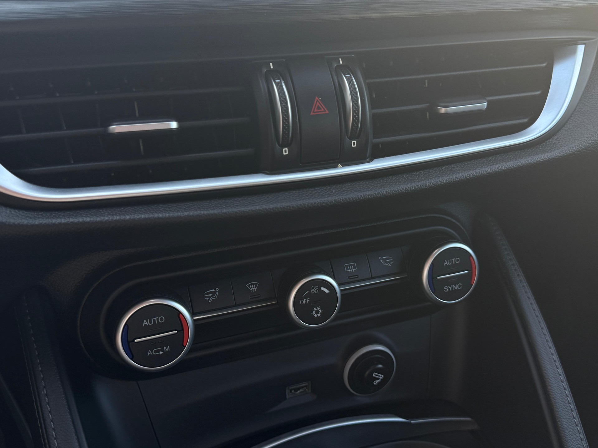ALFA ROMEO Stelvio 2.0 First Edition Q4 Automatic-image-12