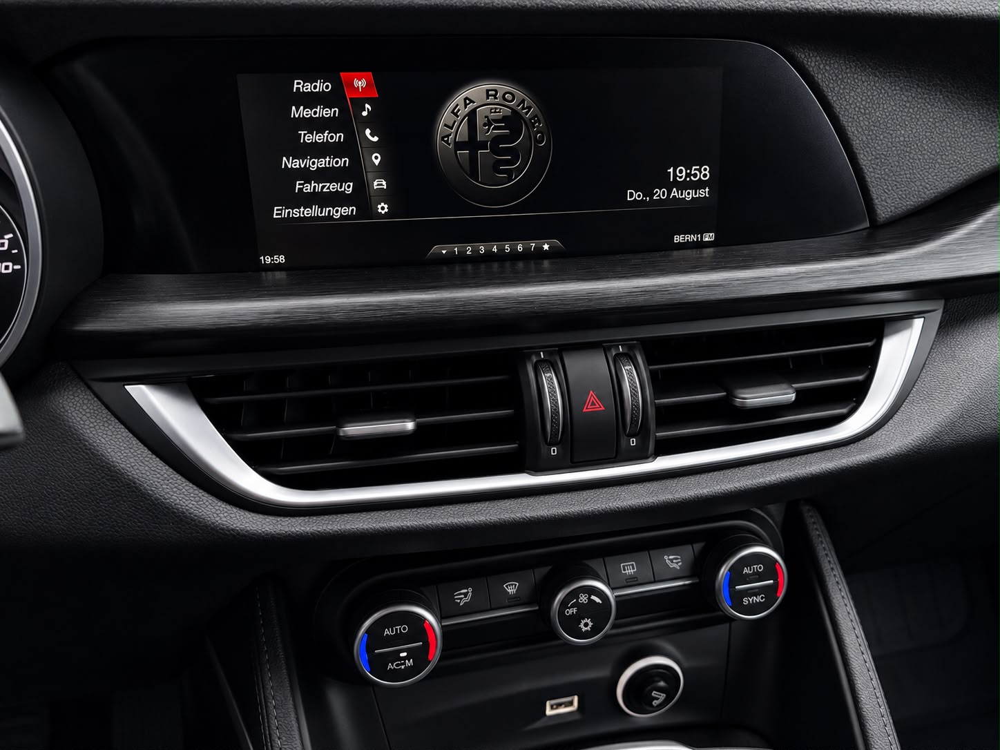ALFA ROMEO Stelvio 2.0 First Edition Q4 Automatic-image-10