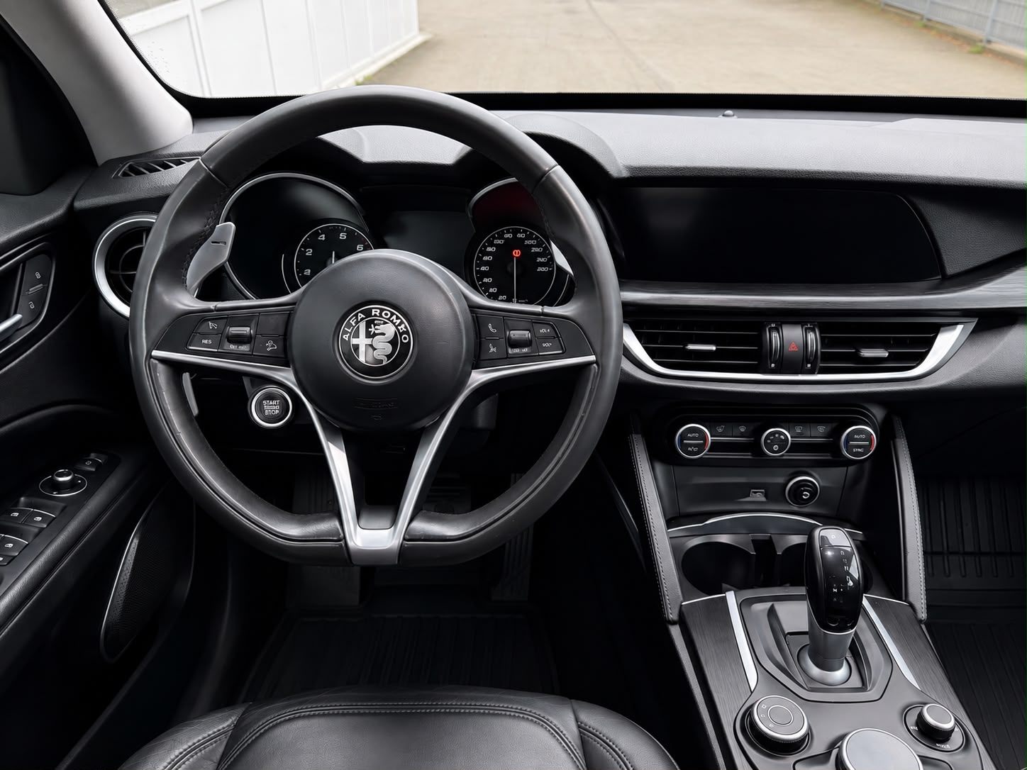 ALFA ROMEO Stelvio 2.0 First Edition Q4 Automatic-image-8