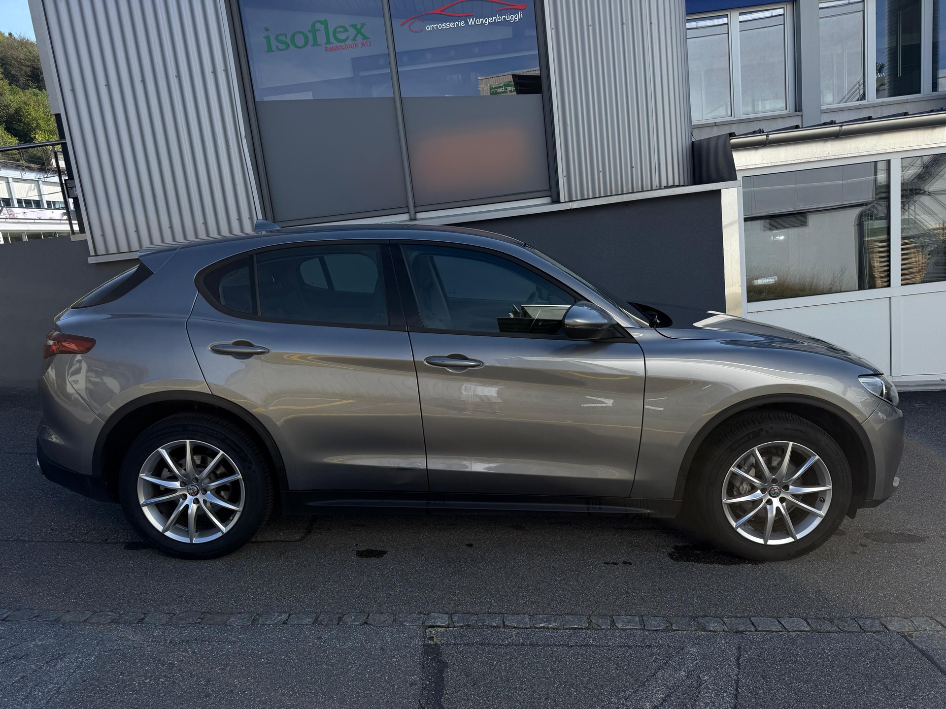 ALFA ROMEO Stelvio 2.0 First Edition Q4 Automatic-image-4