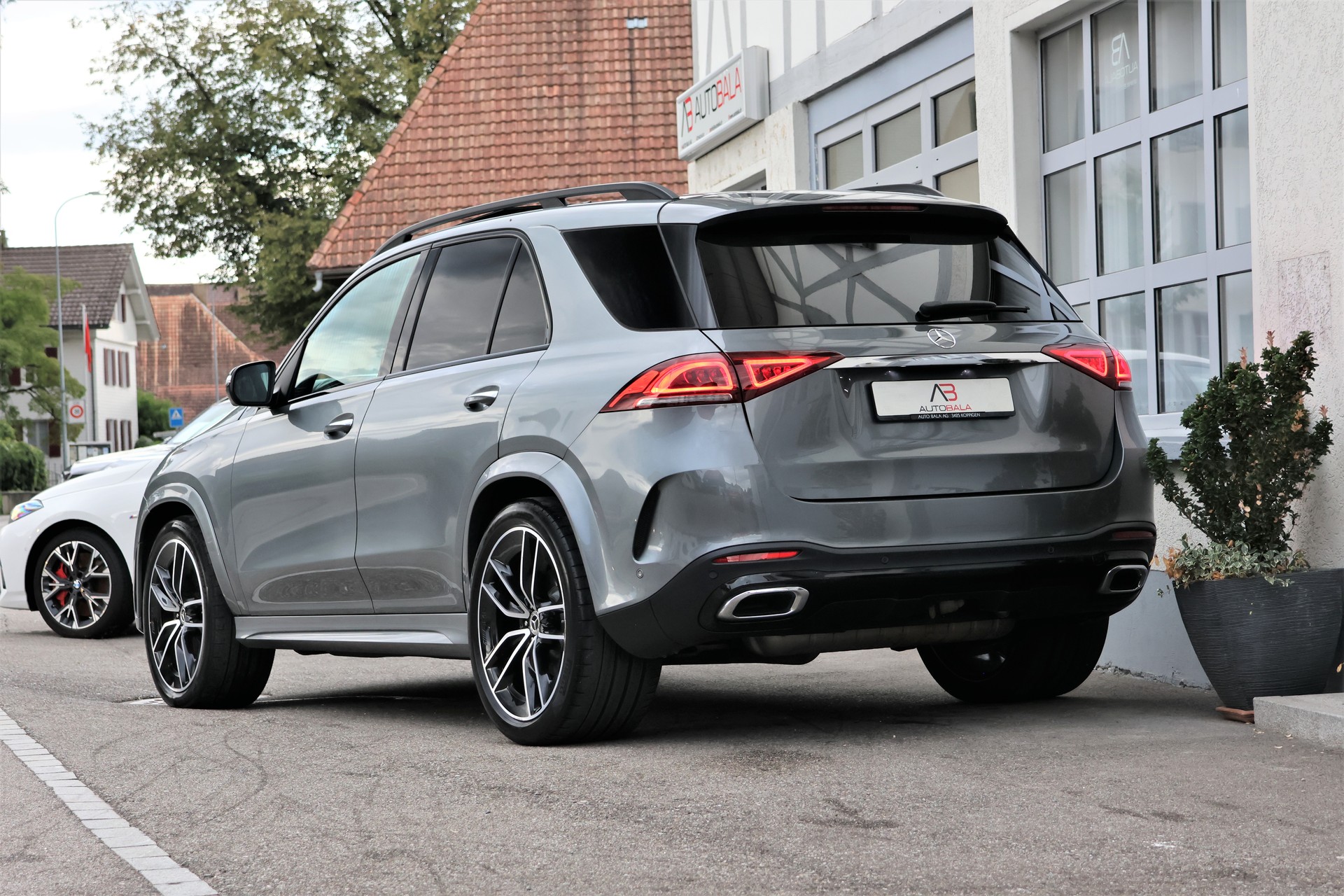 MERCEDES-BENZ GLE 450 4Matic AMG Line 9G-Tronic (CH) + 3.5T AHK-image-2