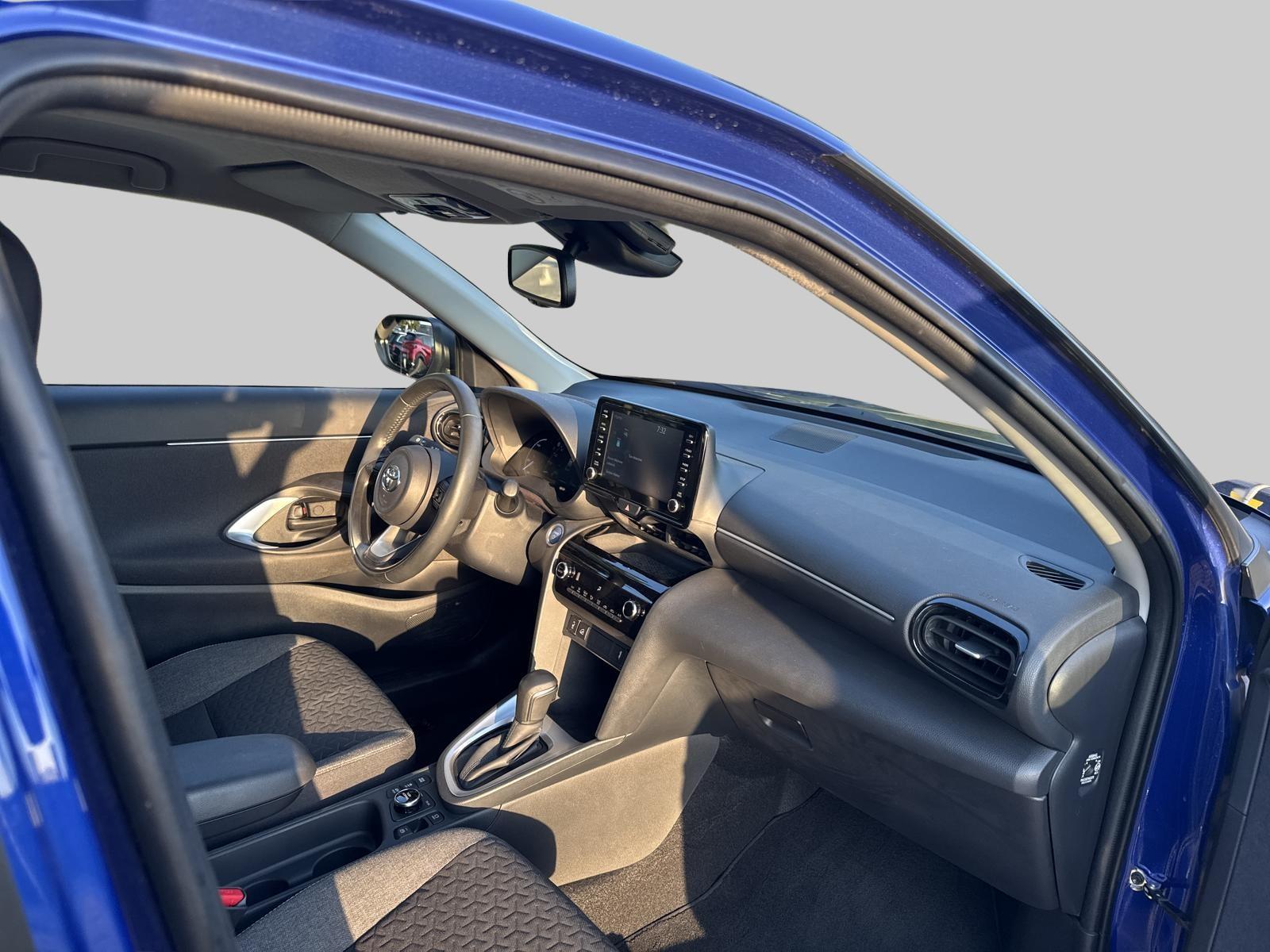 TOYOTA Yaris Cross 1.5 Comfort e-CVT AWDi-image-11