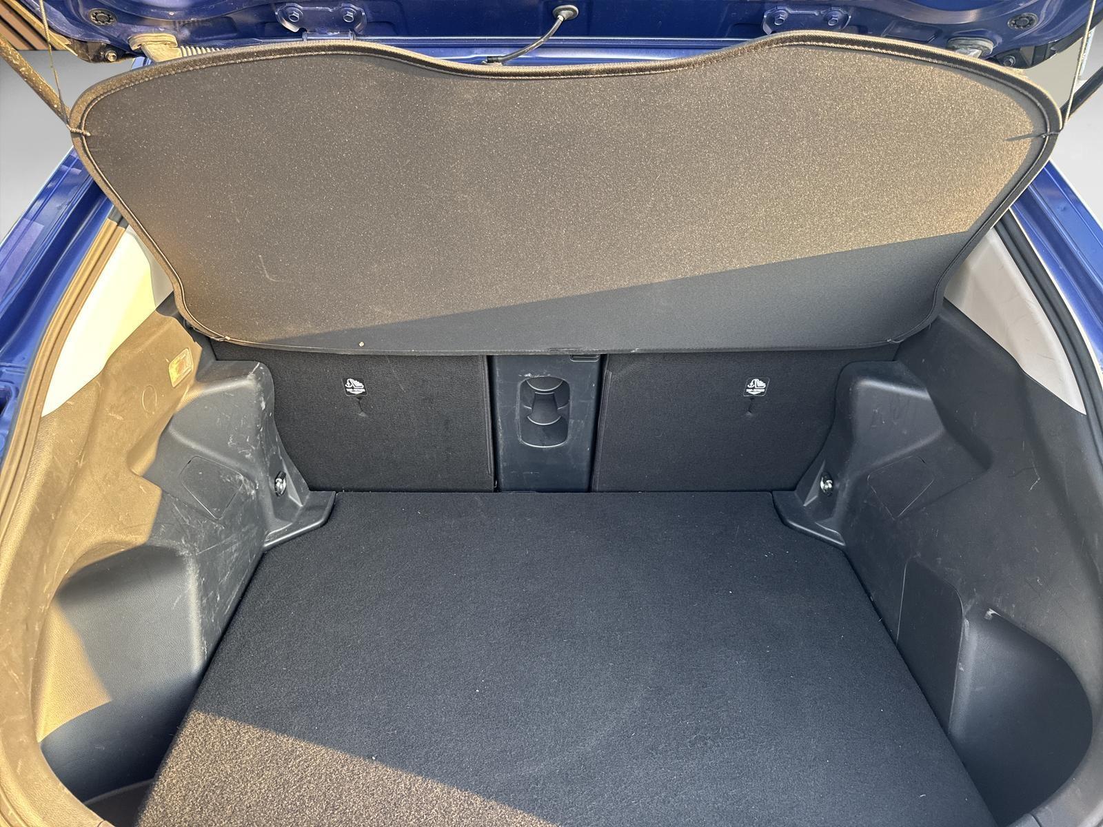 TOYOTA Yaris Cross 1.5 Comfort e-CVT AWDi-image-13