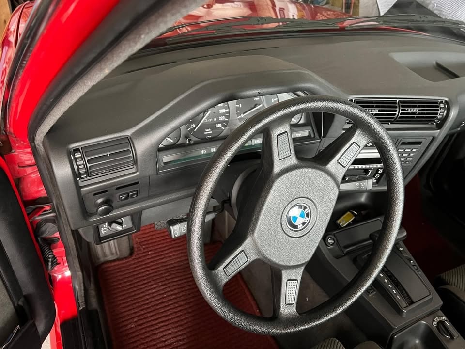 BMW 325ix-image-1