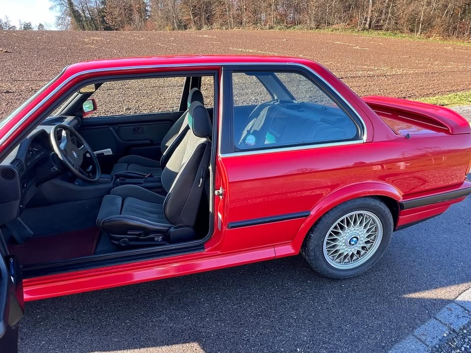 BMW 325ix-image-5
