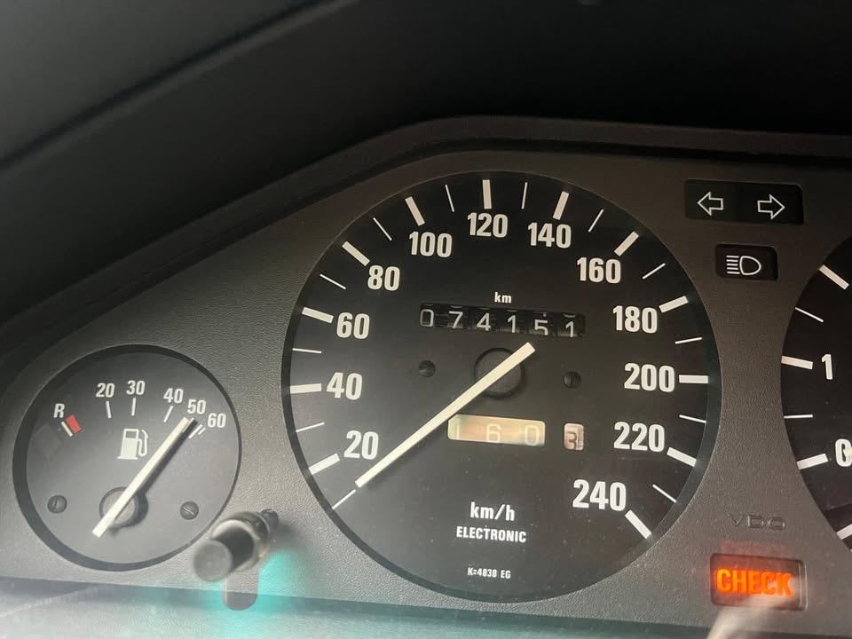 BMW 325ix-image-4