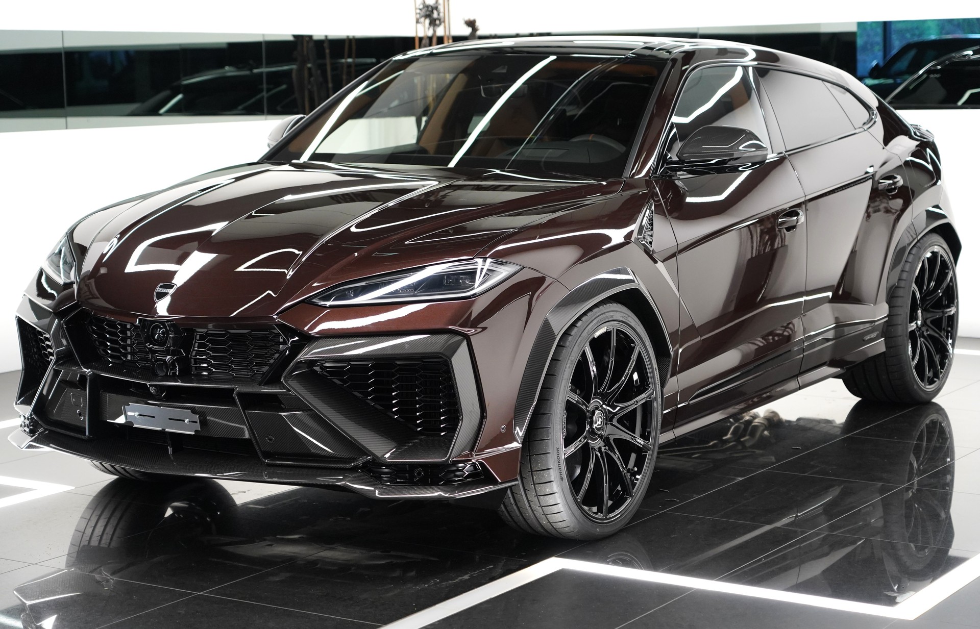 LAMBORGHINI Urus BRABUS SE-image-1