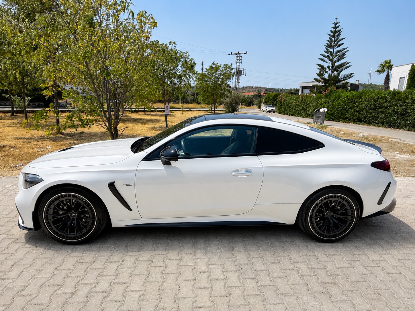 MERCEDES-BENZ CLE 53 AMG 4matic+-image-2
