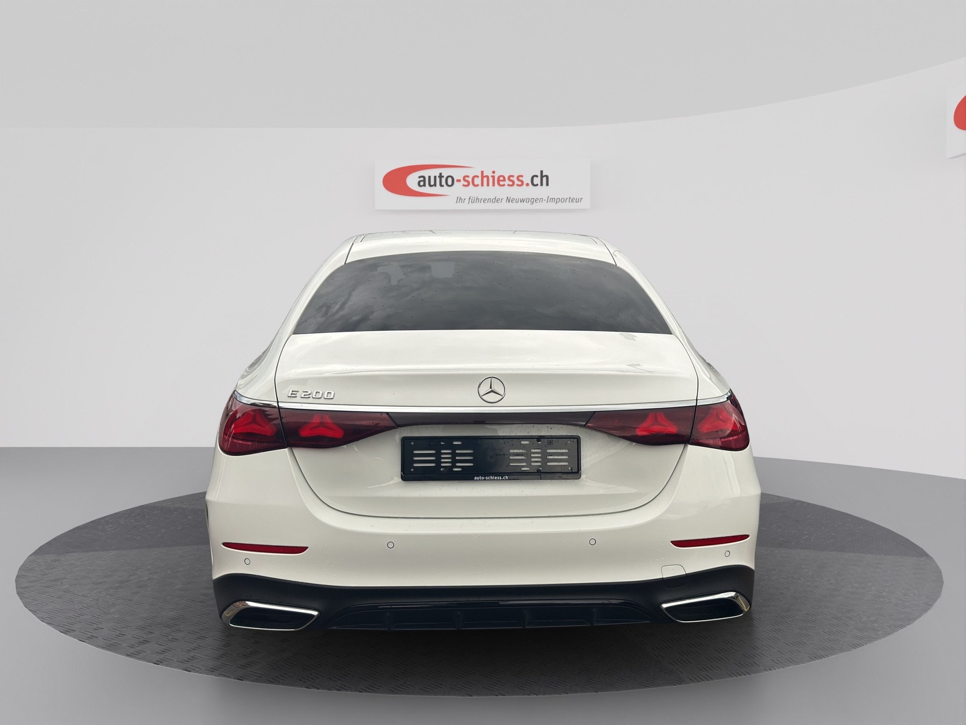 MERCEDES-BENZ E 200 AMG Line Night 9G-Tronic-showroom-element-2