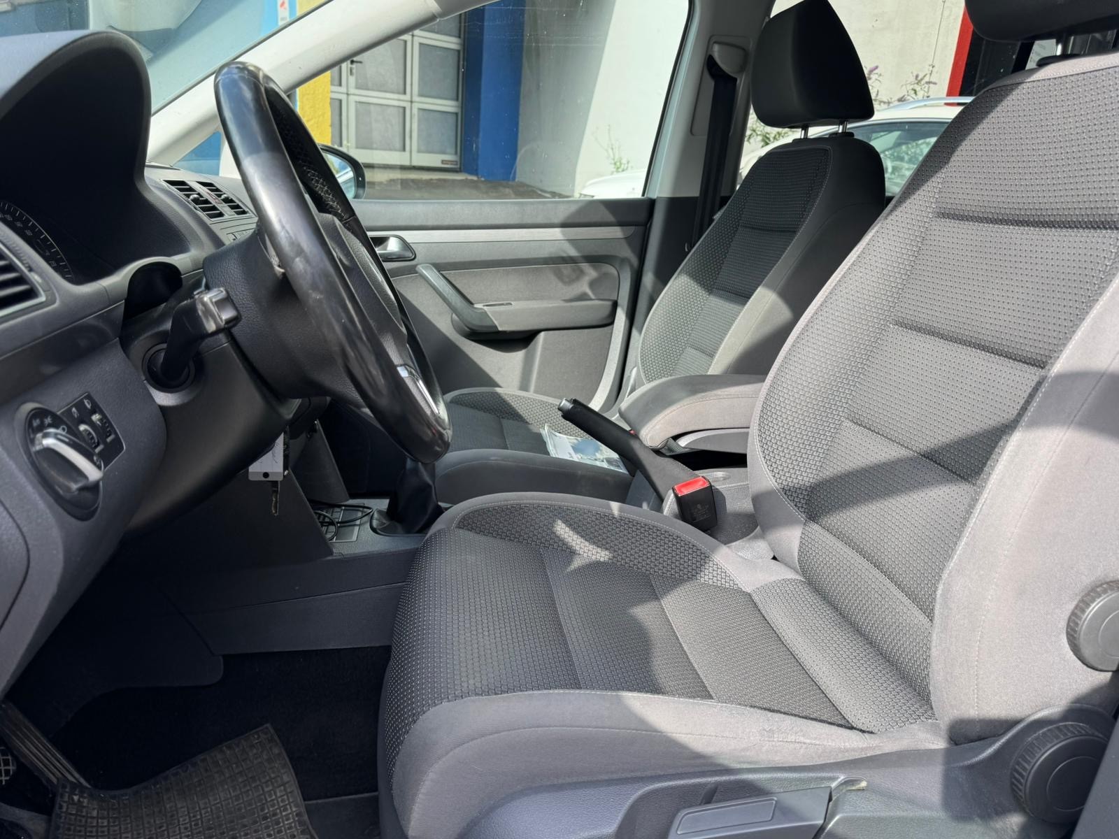VW Touran 1.4 TSI Comfortline-image-10
