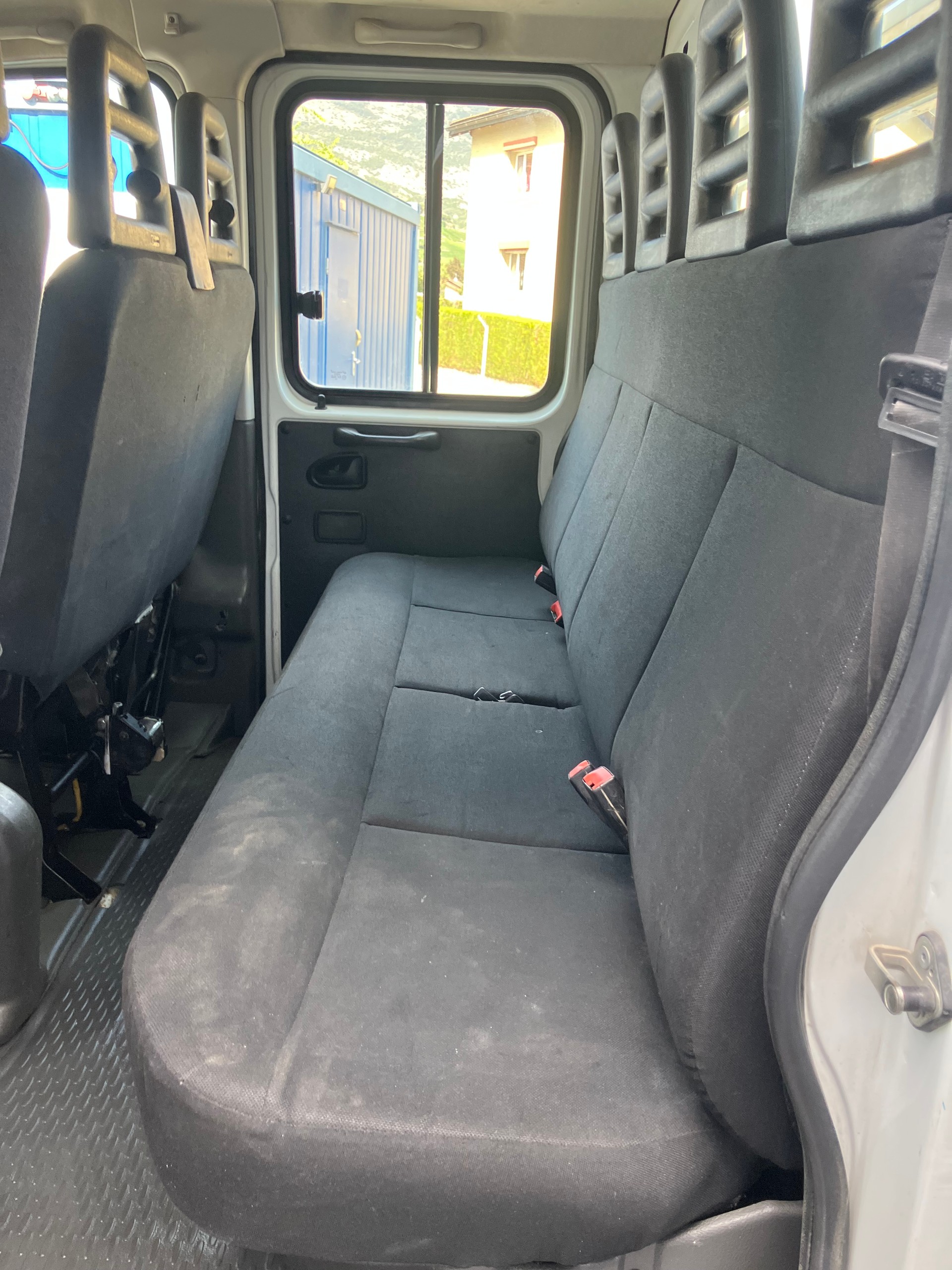 IVECO 35C15-image-7