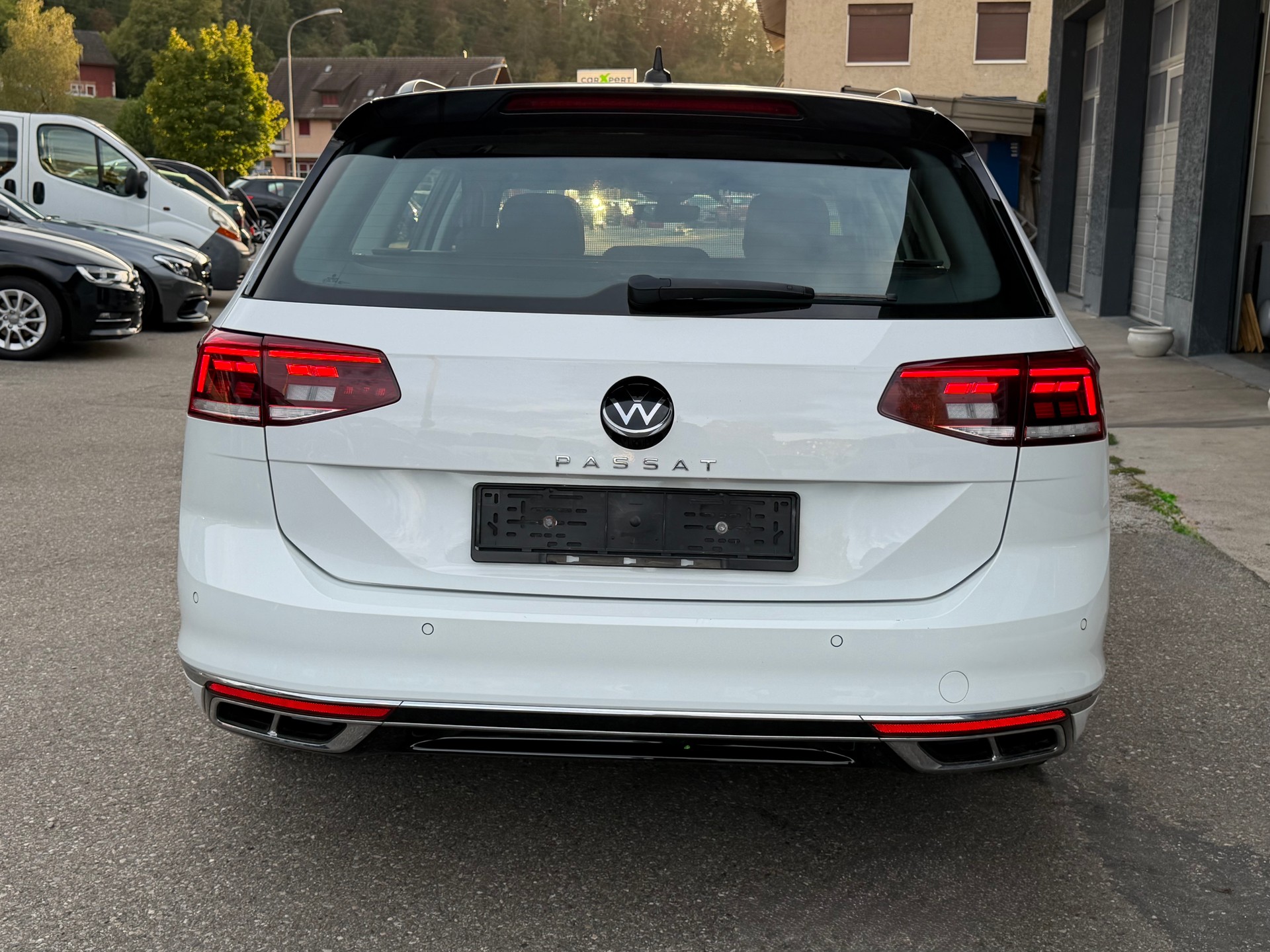 VW Passat 2.0 TDI DSG 150PS, R-line-image-5