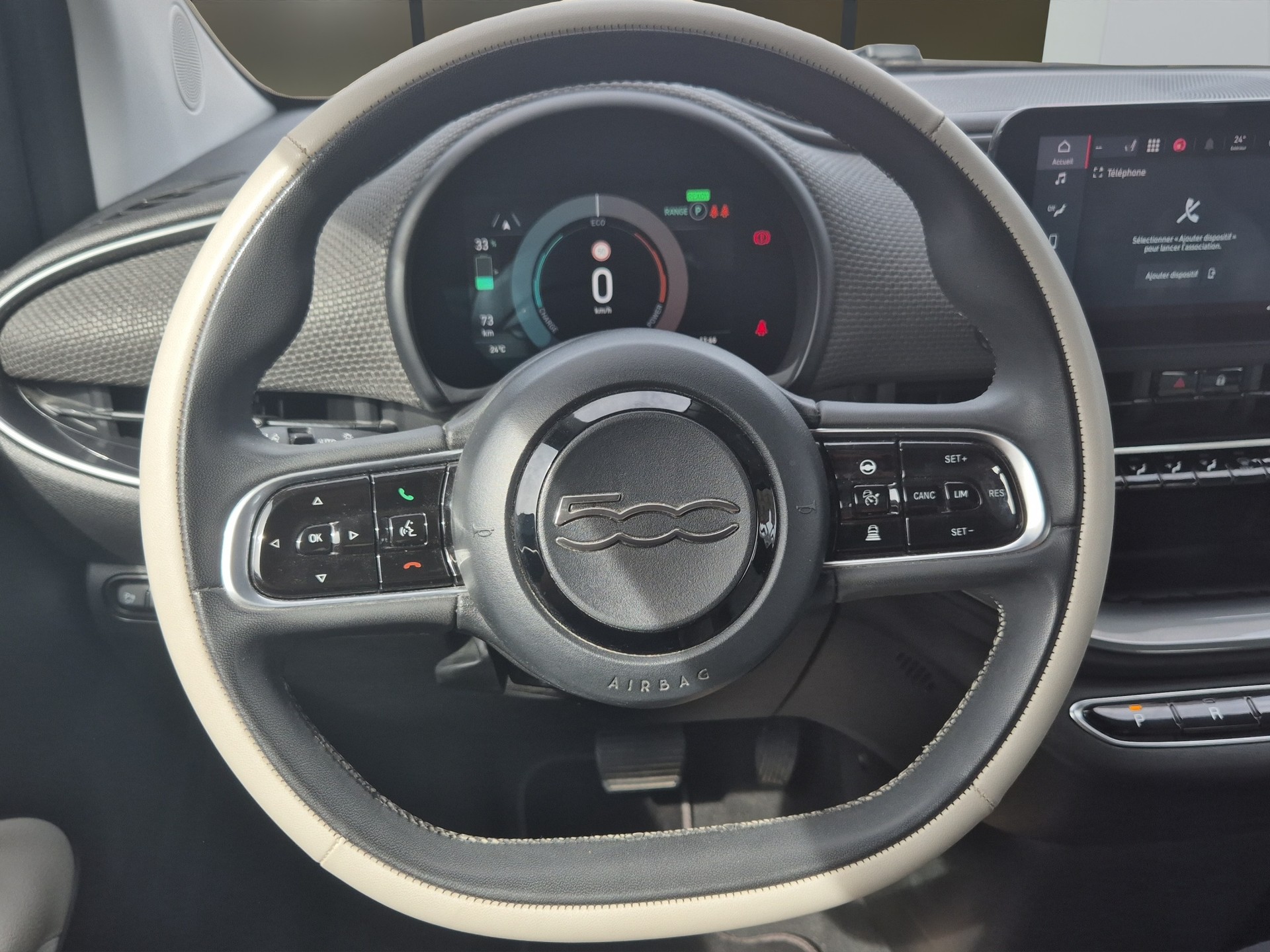 FIAT 500 Cabrio La Prima-image-10