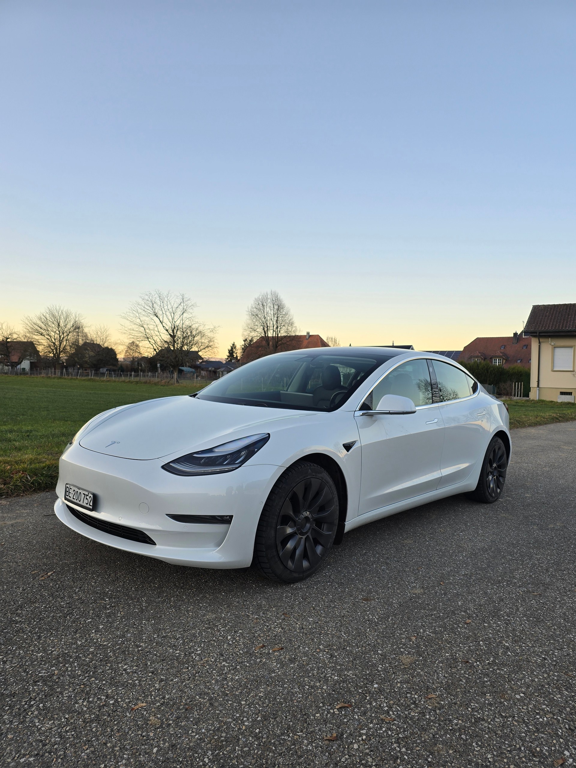 TESLA Model 3 Long Range Dual Motor AWD-image-0