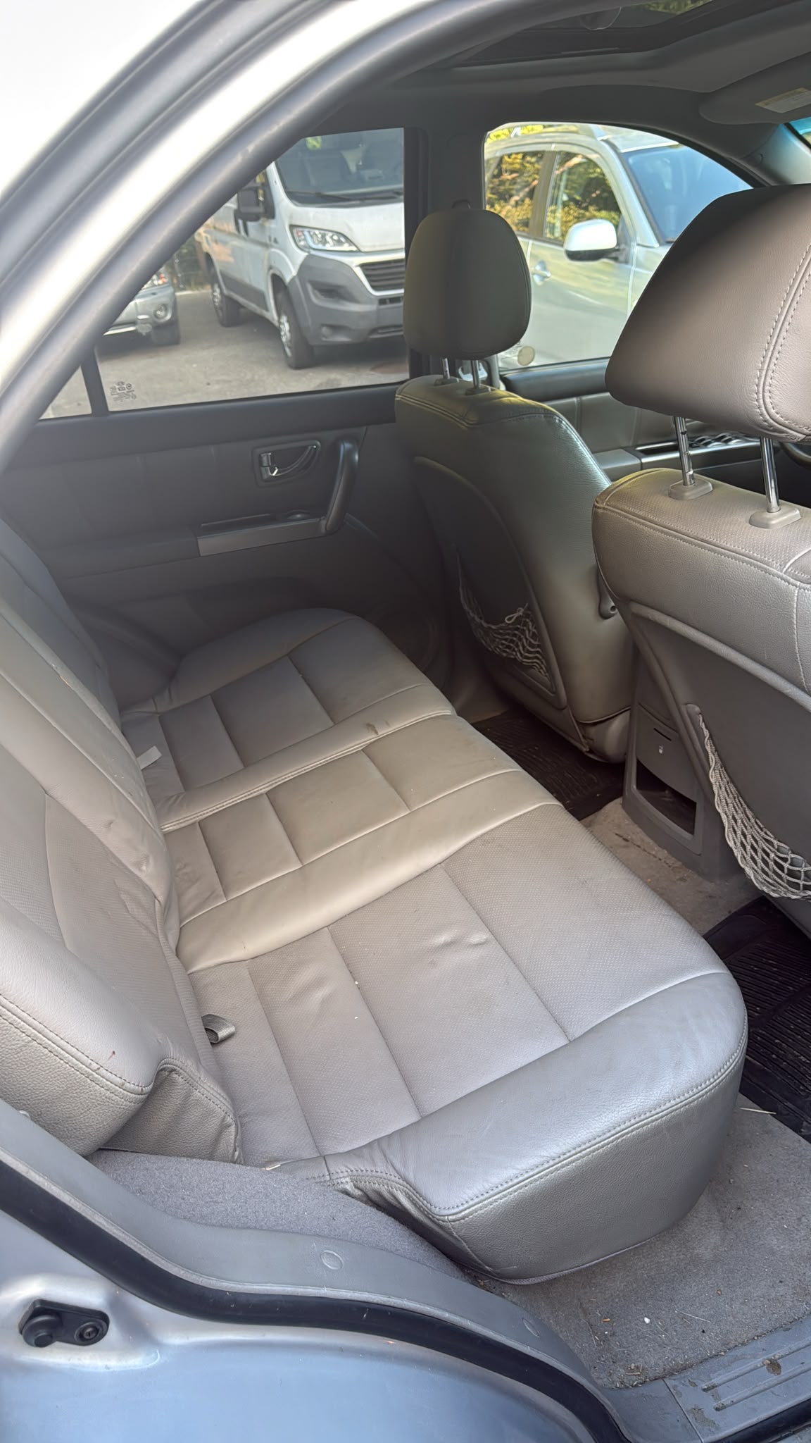 KIA Sorento 2.5 CRDI Carat-image-9