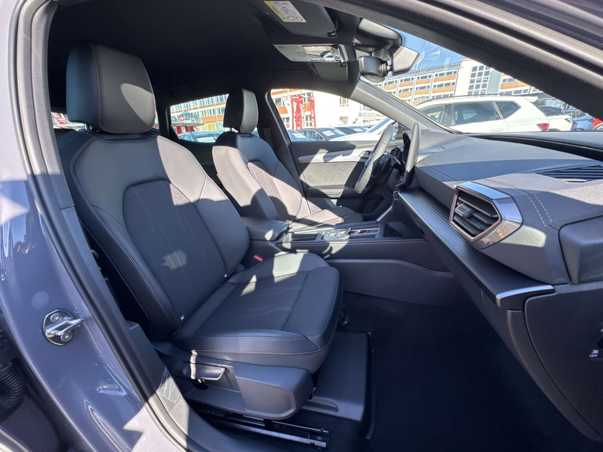 CUPRA Formentor 1.5 TSi DSG-Automat-image-12