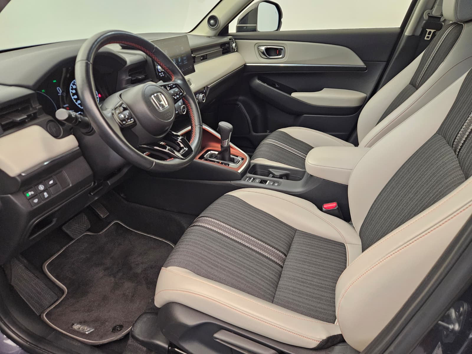 HONDA HR-V 1.5i-MMD Advance Style CVT-image-10
