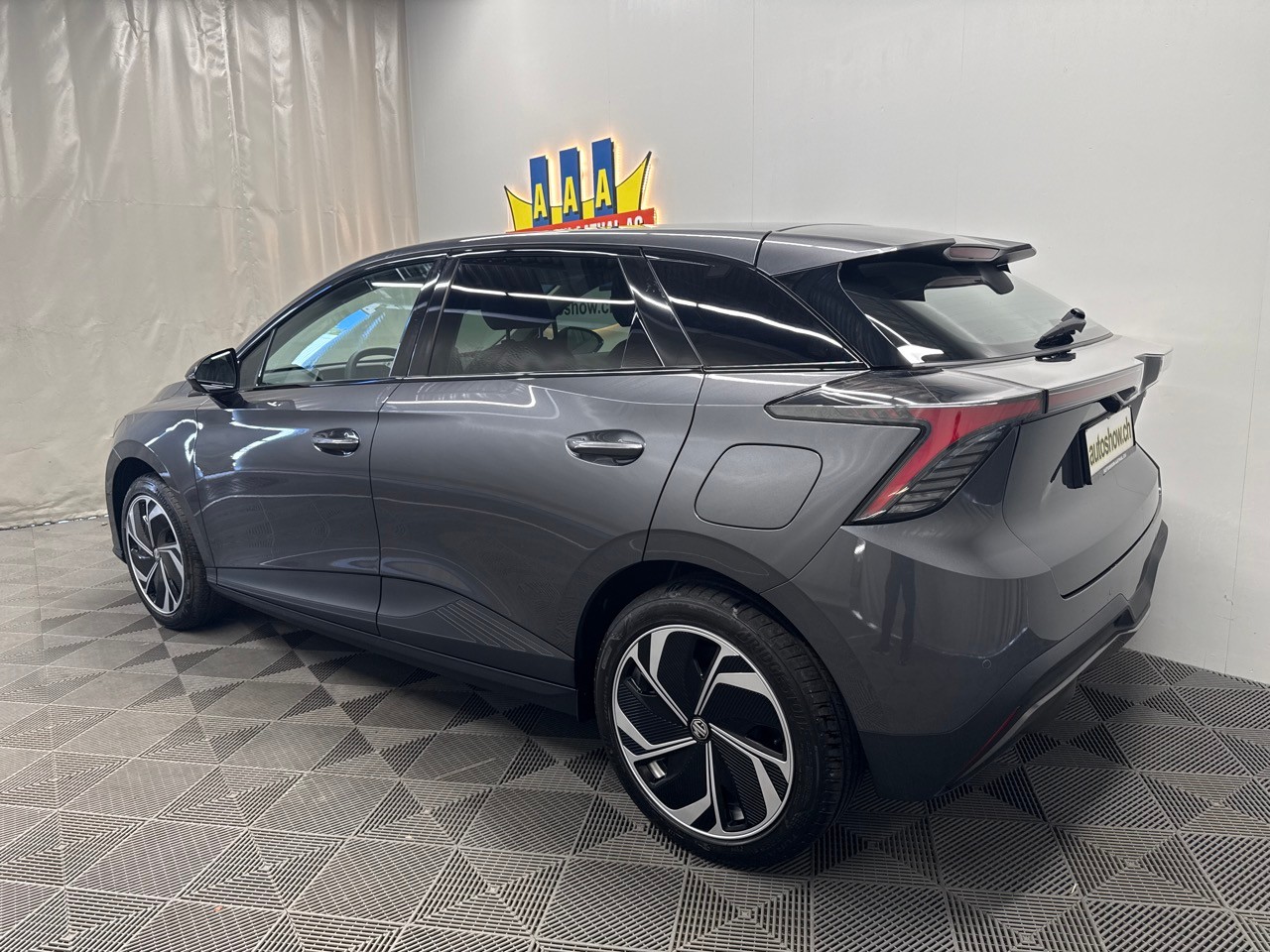 MG 4 EV 64kWh Comfort-image-12