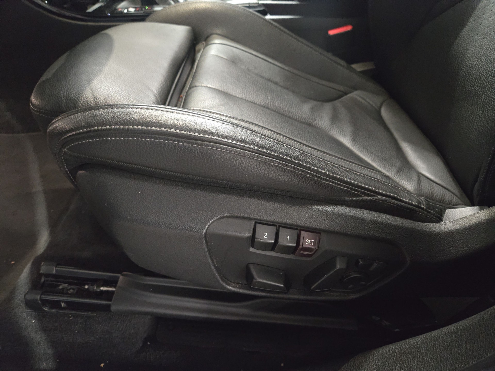 BMW X2 xDrive 20d M Sport Steptronic-image-18