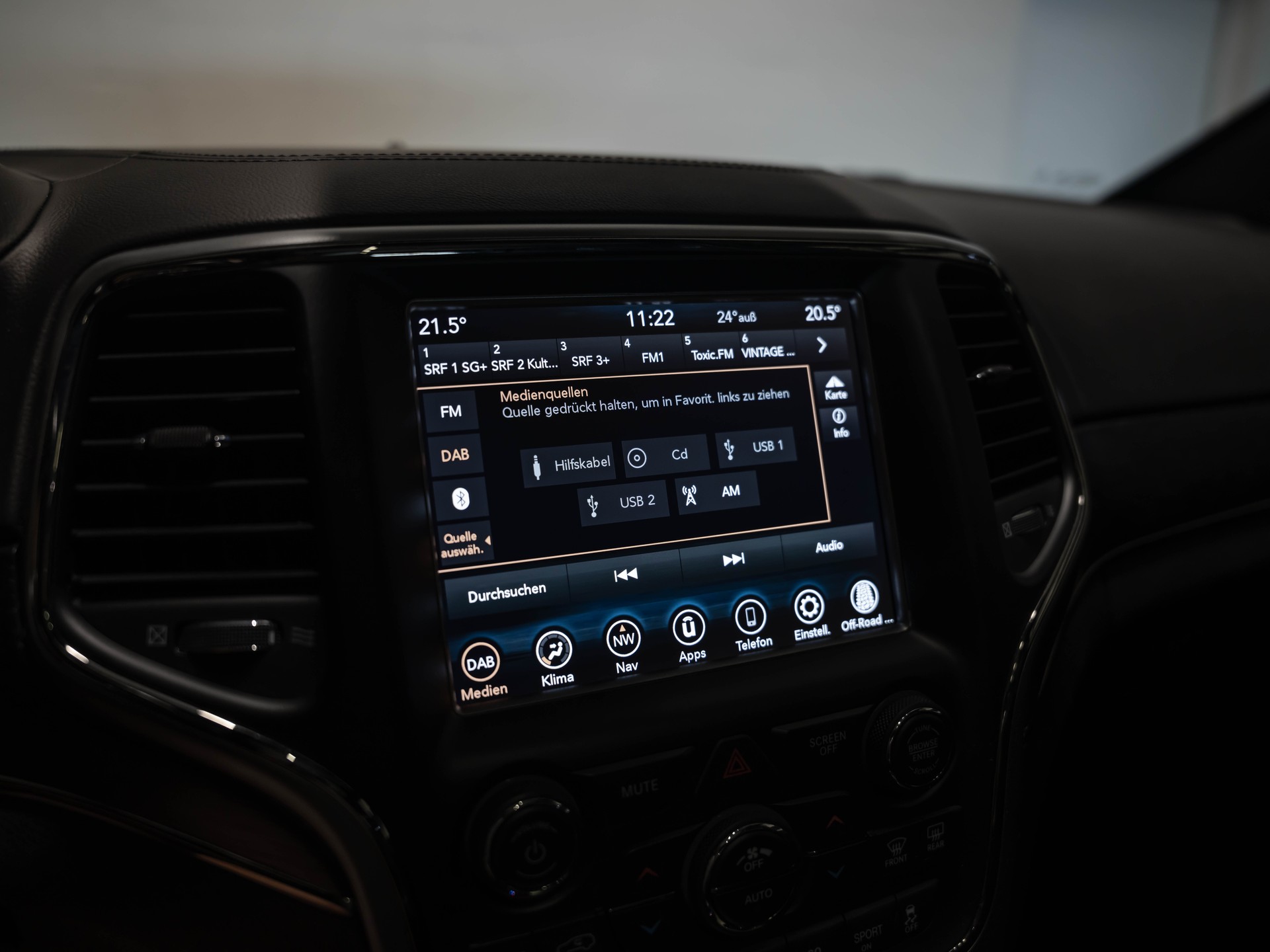 JEEP Grand Cherokee 3.0 CRD S Automatic-image-35