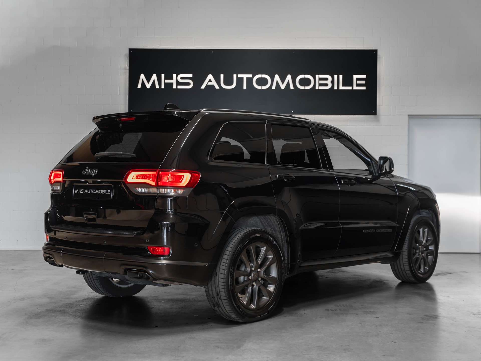JEEP Grand Cherokee 3.0 CRD S Automatic-image-3