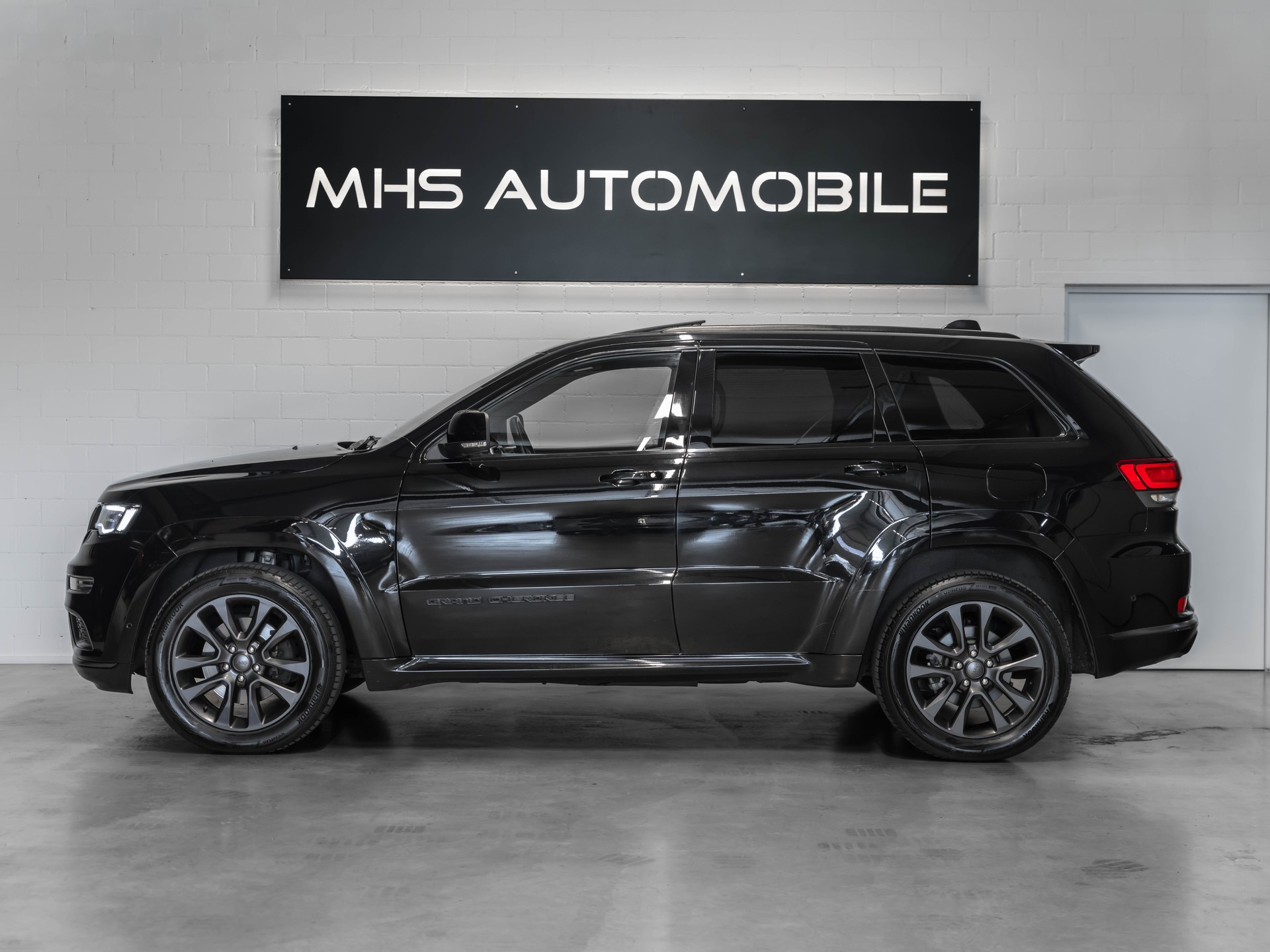 JEEP Grand Cherokee 3.0 CRD S Automatic-image-1
