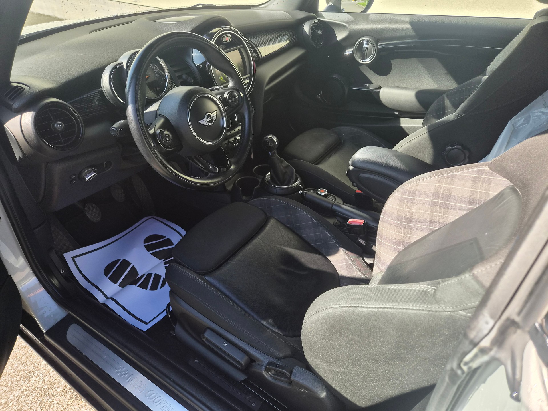 MINI Cooper S-image-12