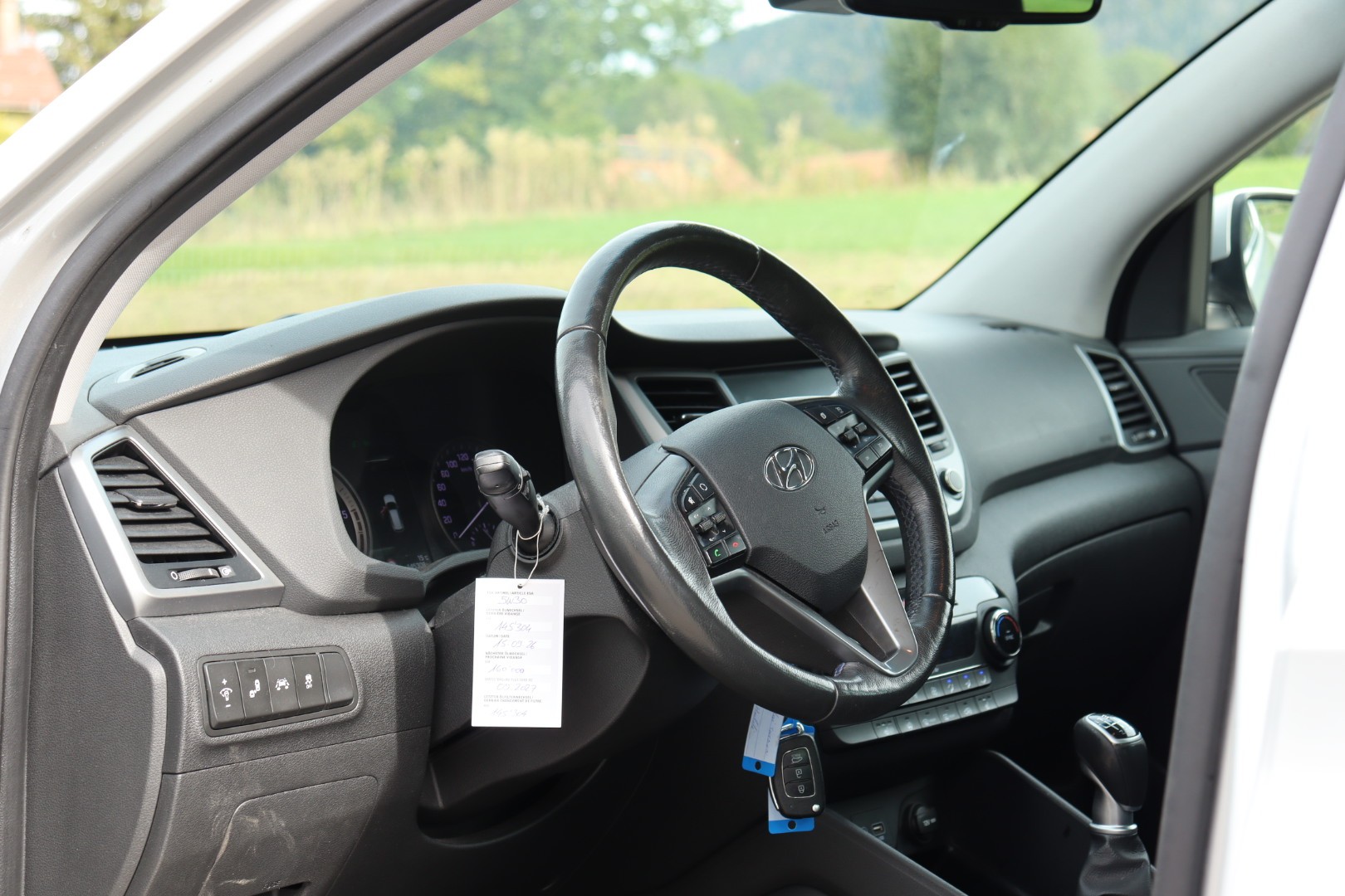 HYUNDAI Tucson 2.0 CRDI Vertex 4WD • Expertise • Véhicule CH • Garantie-image-1
