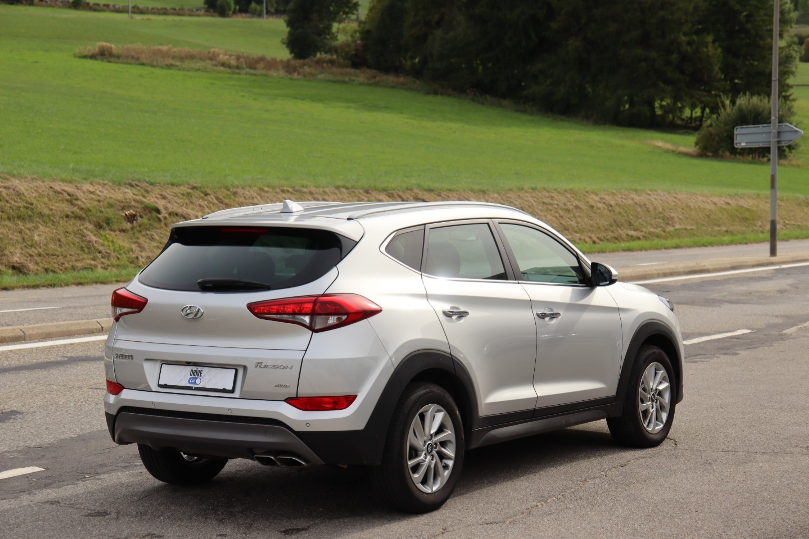 HYUNDAI Tucson 2.0 CRDI Vertex 4WD • Expertise • Véhicule CH • Garantie-image-7