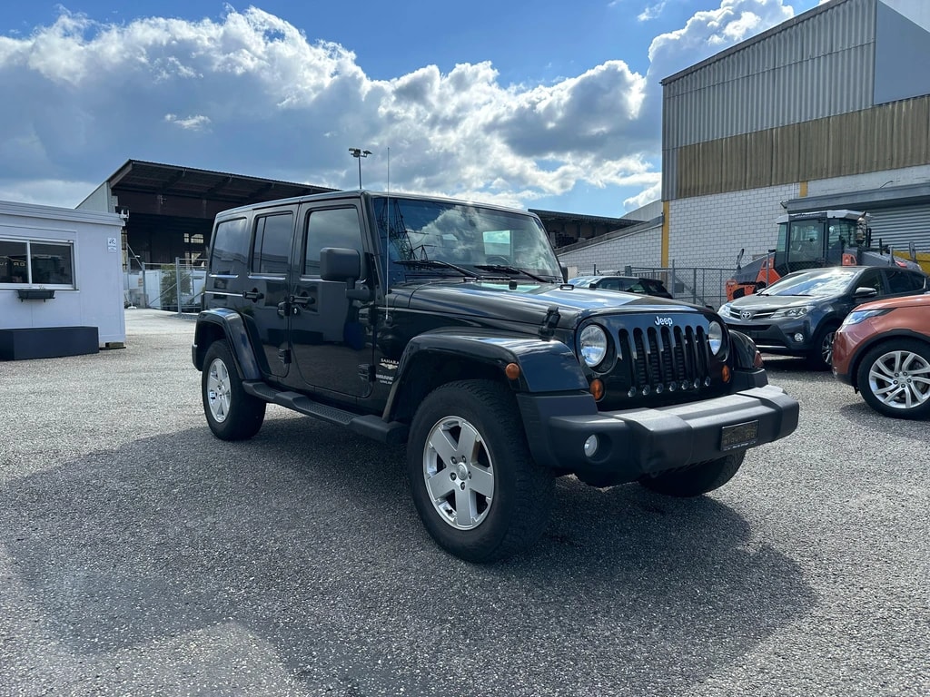JEEP Wrangler 2.8CRD Unlimited Sahara Automatic-image-0