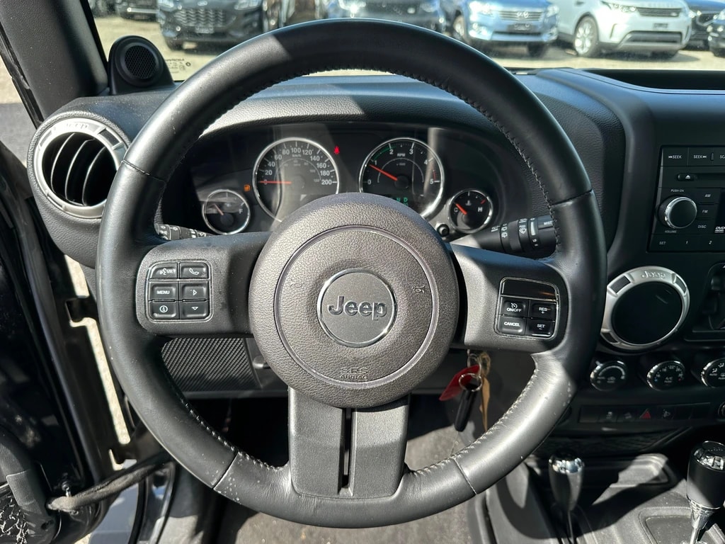 JEEP Wrangler 2.8CRD Unlimited Sahara Automatic-image-6