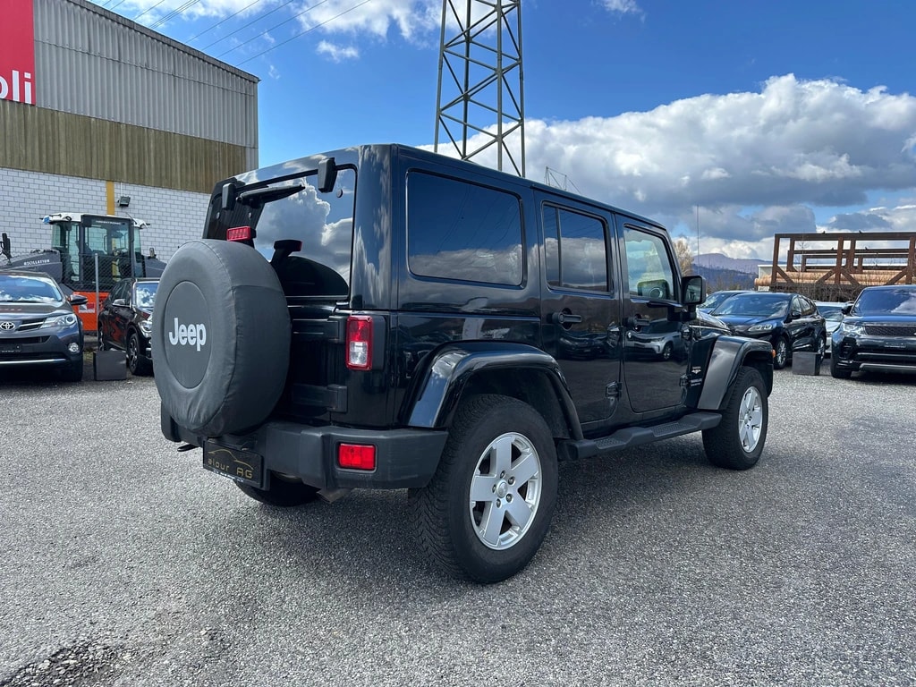 JEEP Wrangler 2.8CRD Unlimited Sahara Automatic-image-5