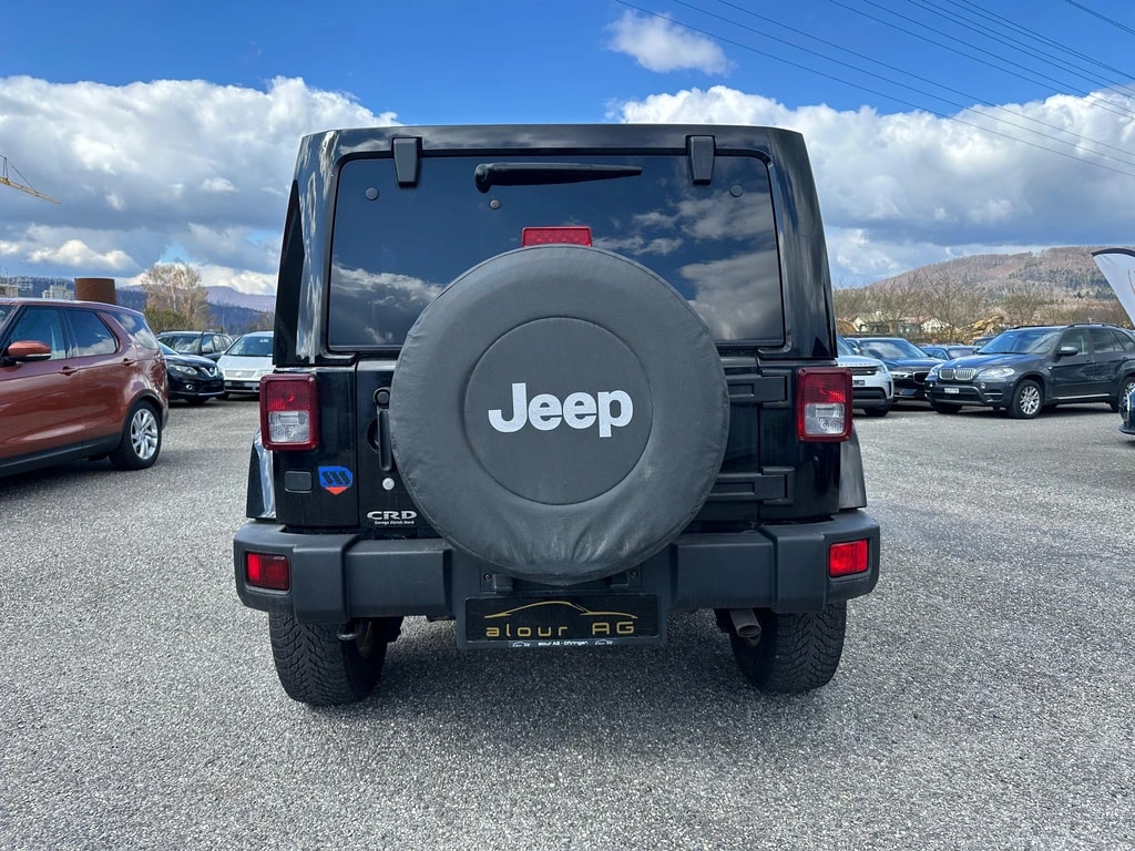 JEEP Wrangler 2.8CRD Unlimited Sahara Automatic-image-4