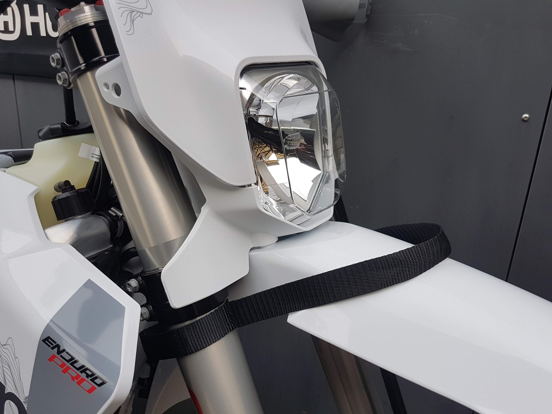 HUSQVARNA FE 350 Pro-image-6