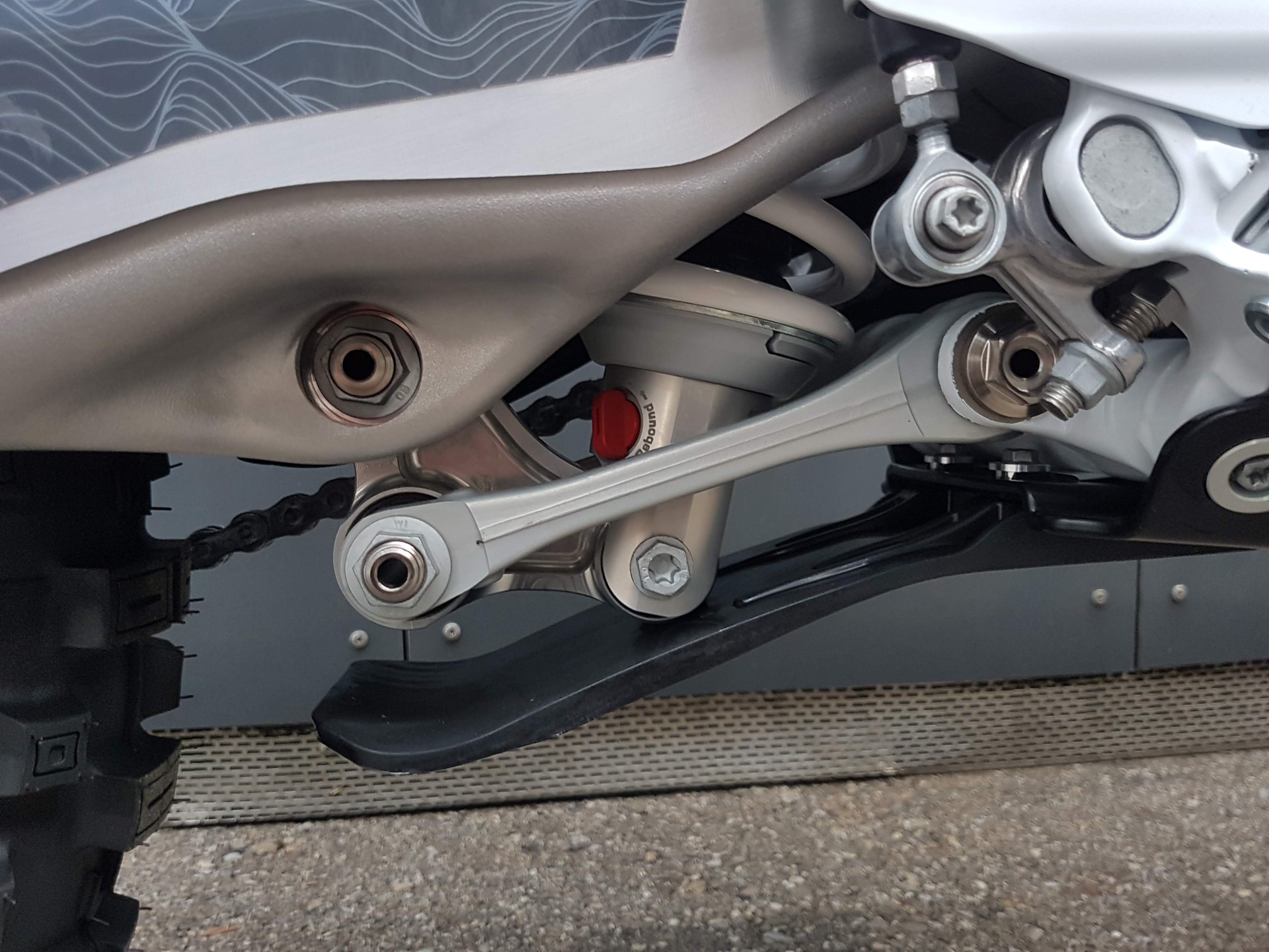 HUSQVARNA FE 350 Pro-image-5