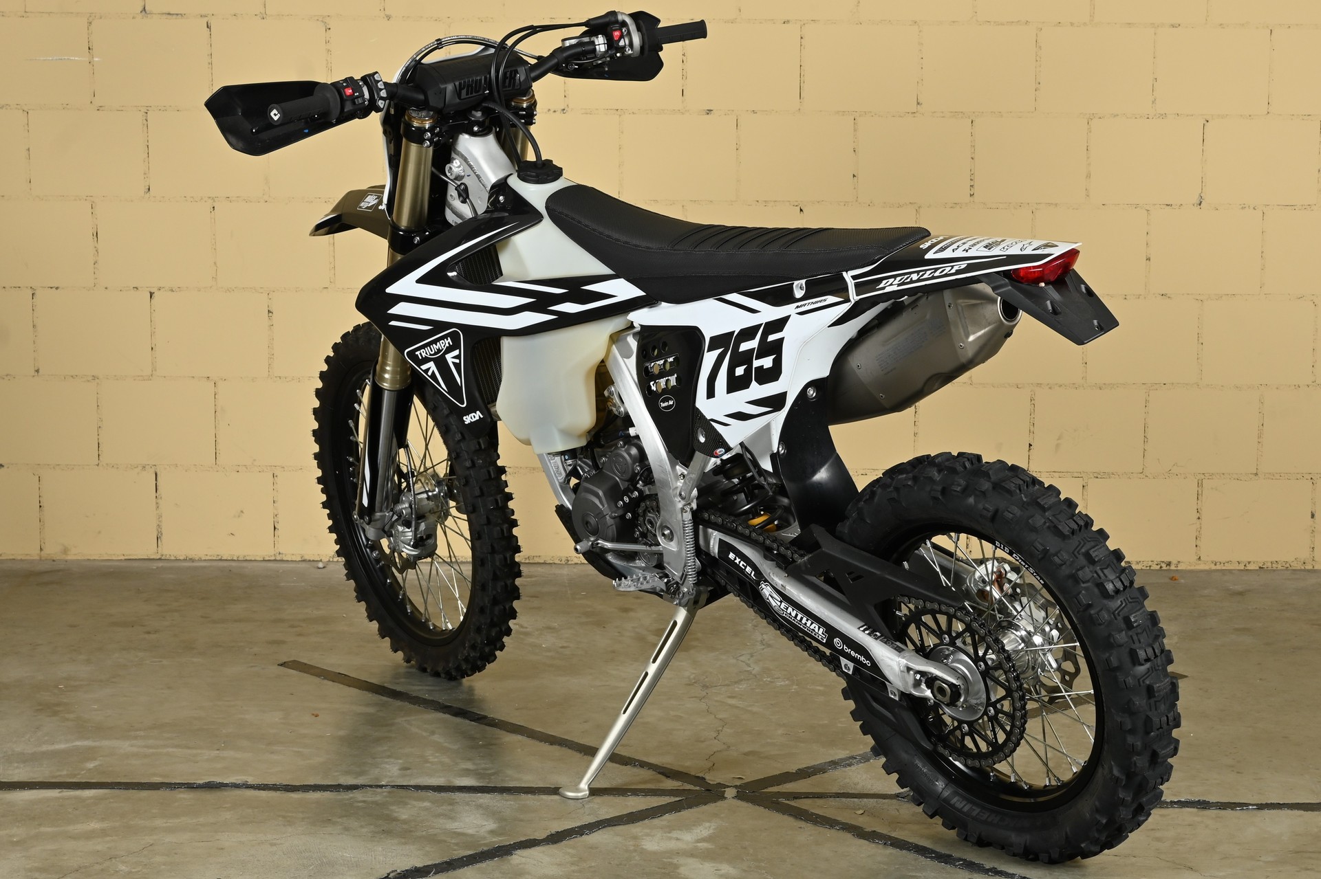 TRIUMPH TF 250 E-image-4