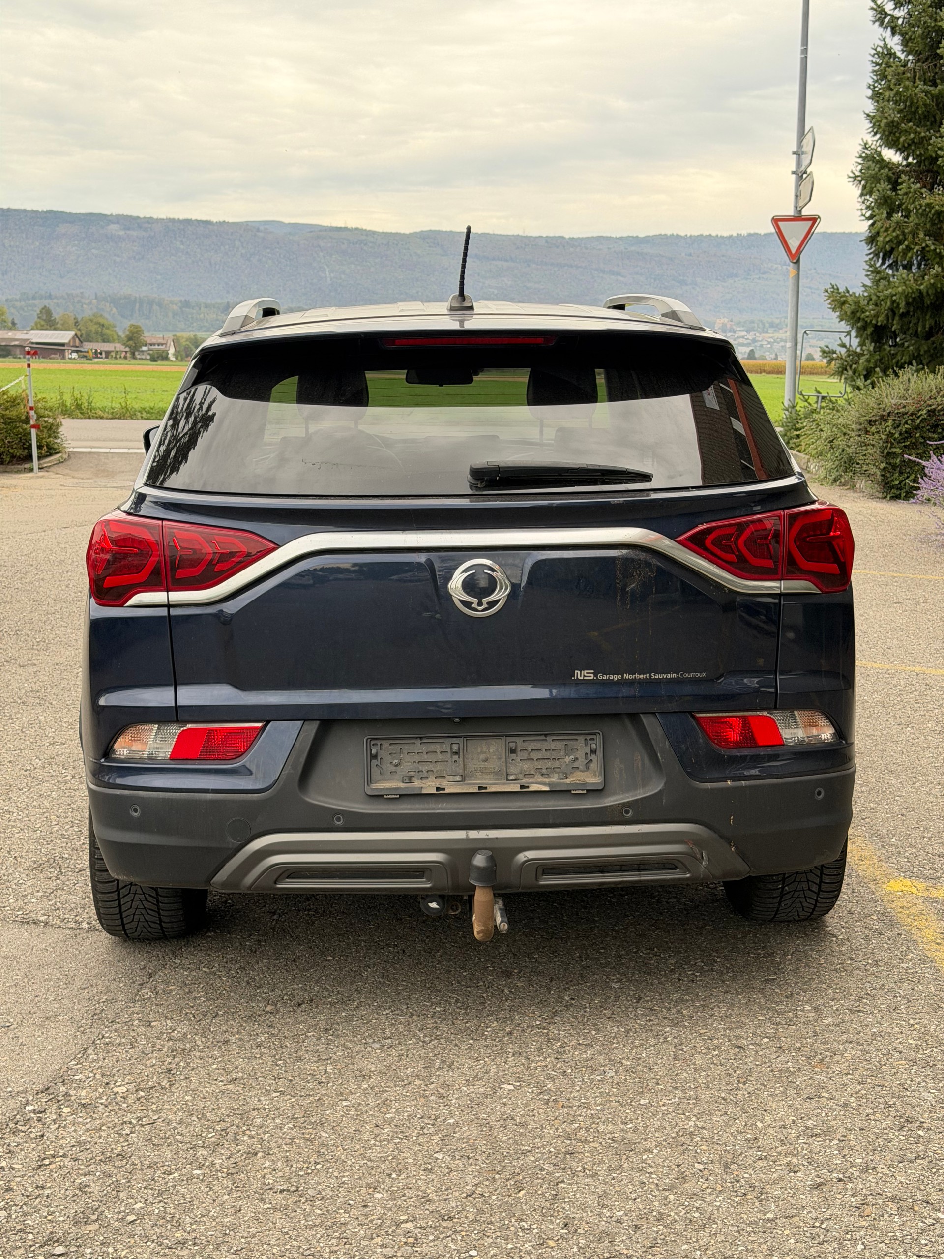 KGM-SsangYong Korando 1.6e Xdi Quartz 4WD Automat-image-3