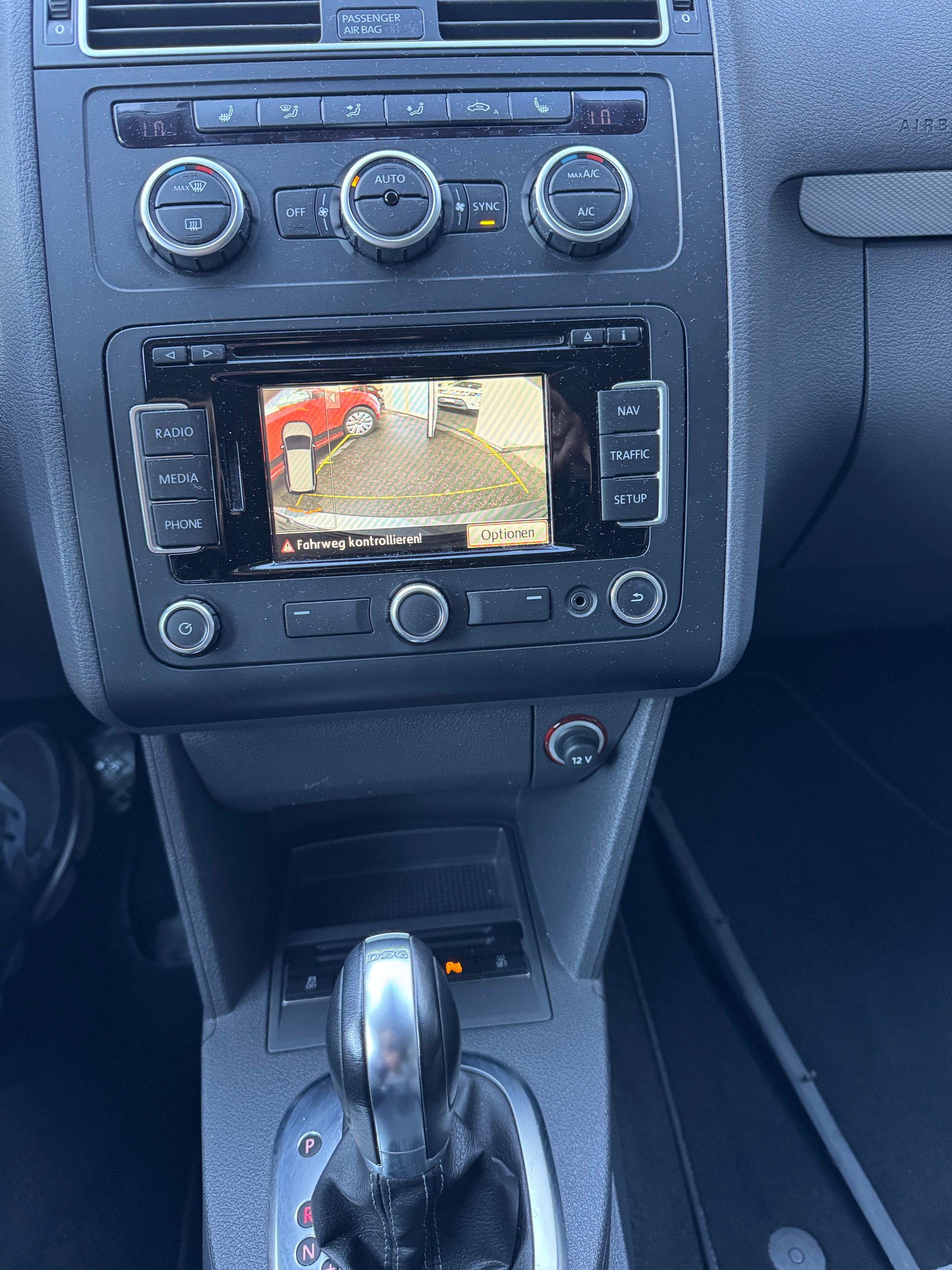 VW Touran 1.4 TSI Cup DSG-image-5