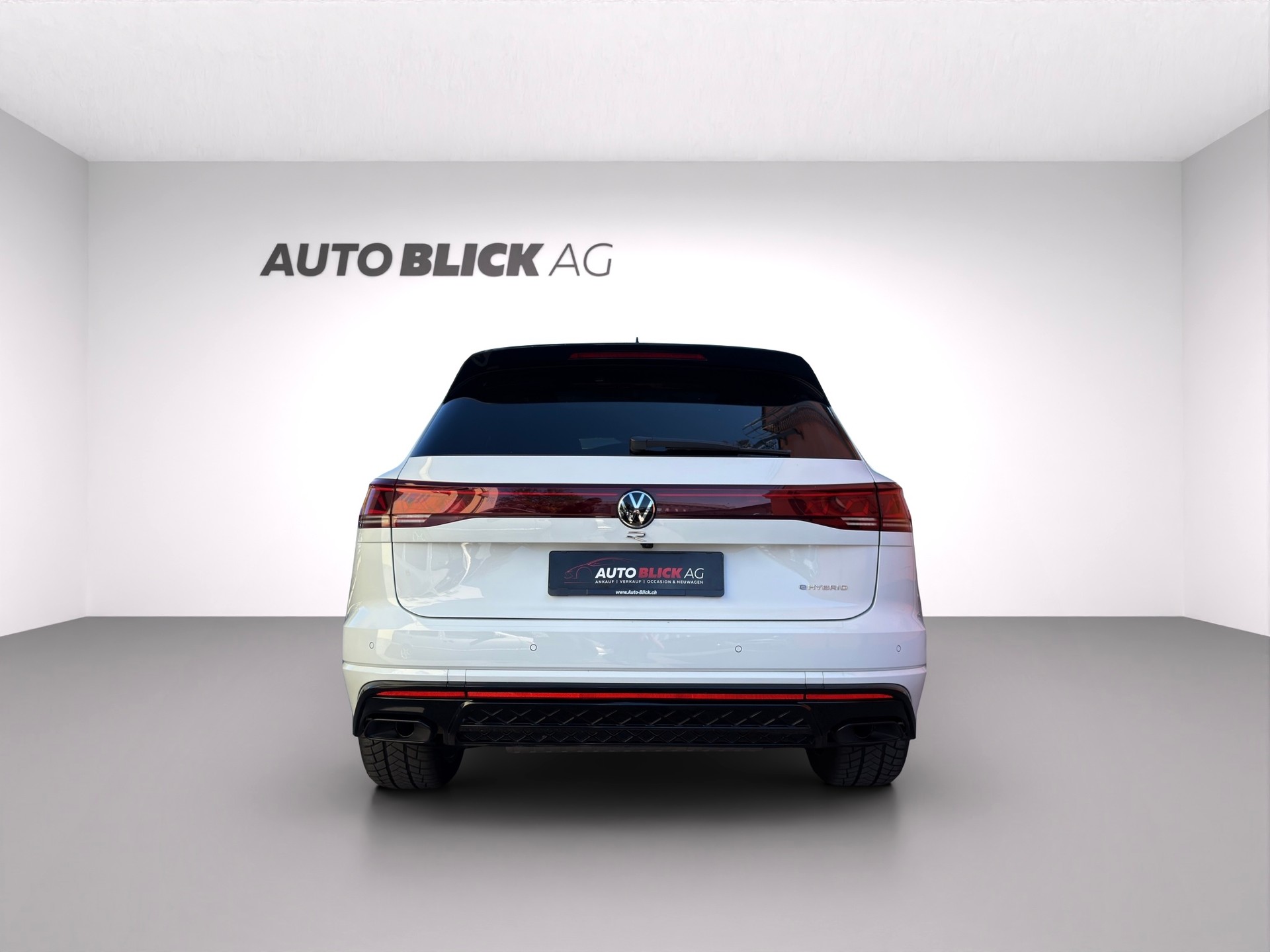 VW Touareg 3.0 TSI eHybrid R-Line Tiptronic-image-7