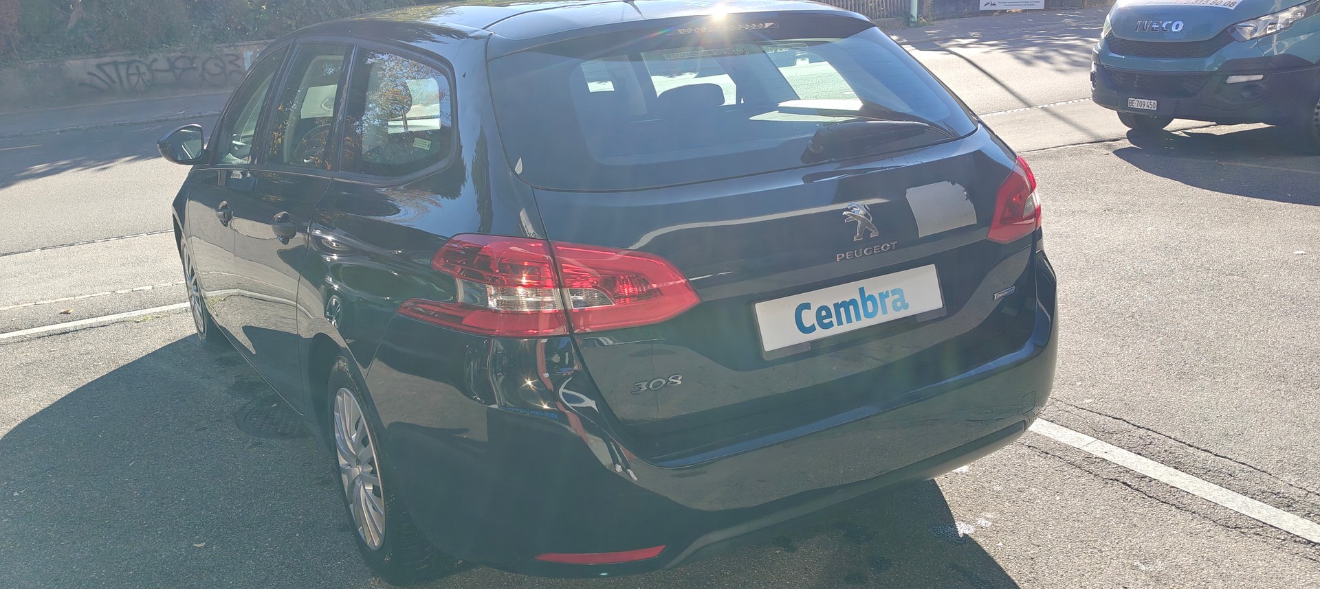 PEUGEOT 308 SW 1.6 BlueHDI Active-image-4