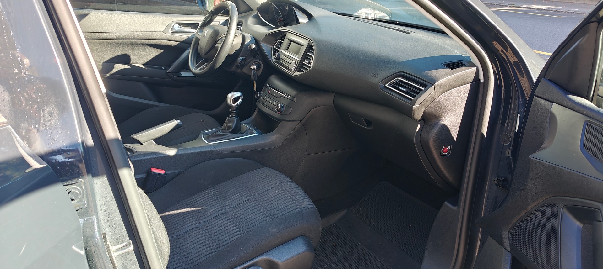 PEUGEOT 308 SW 1.6 BlueHDI Active-image-6