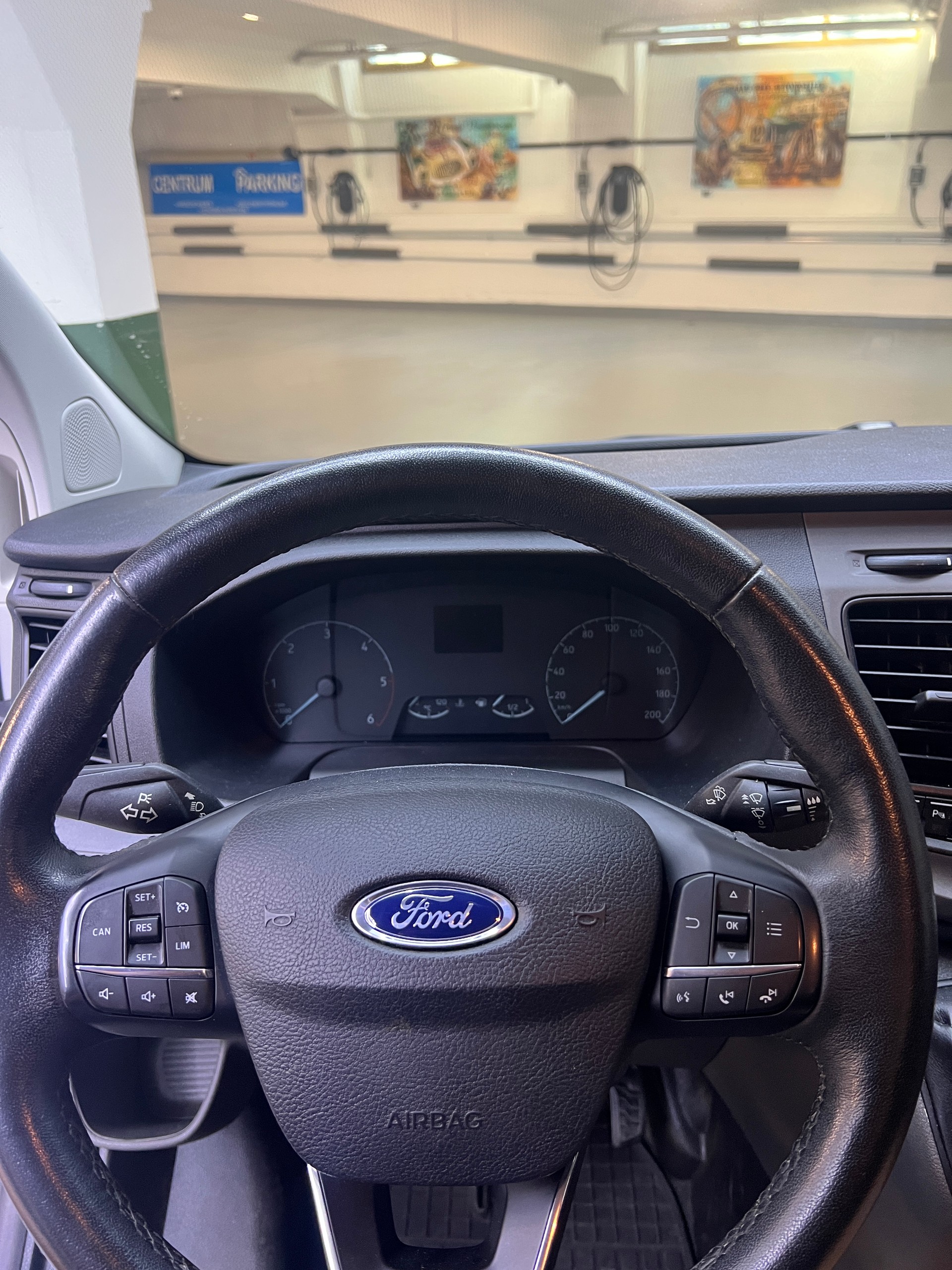 FORD 2.0 TDCi 105 Ambiente-image-4