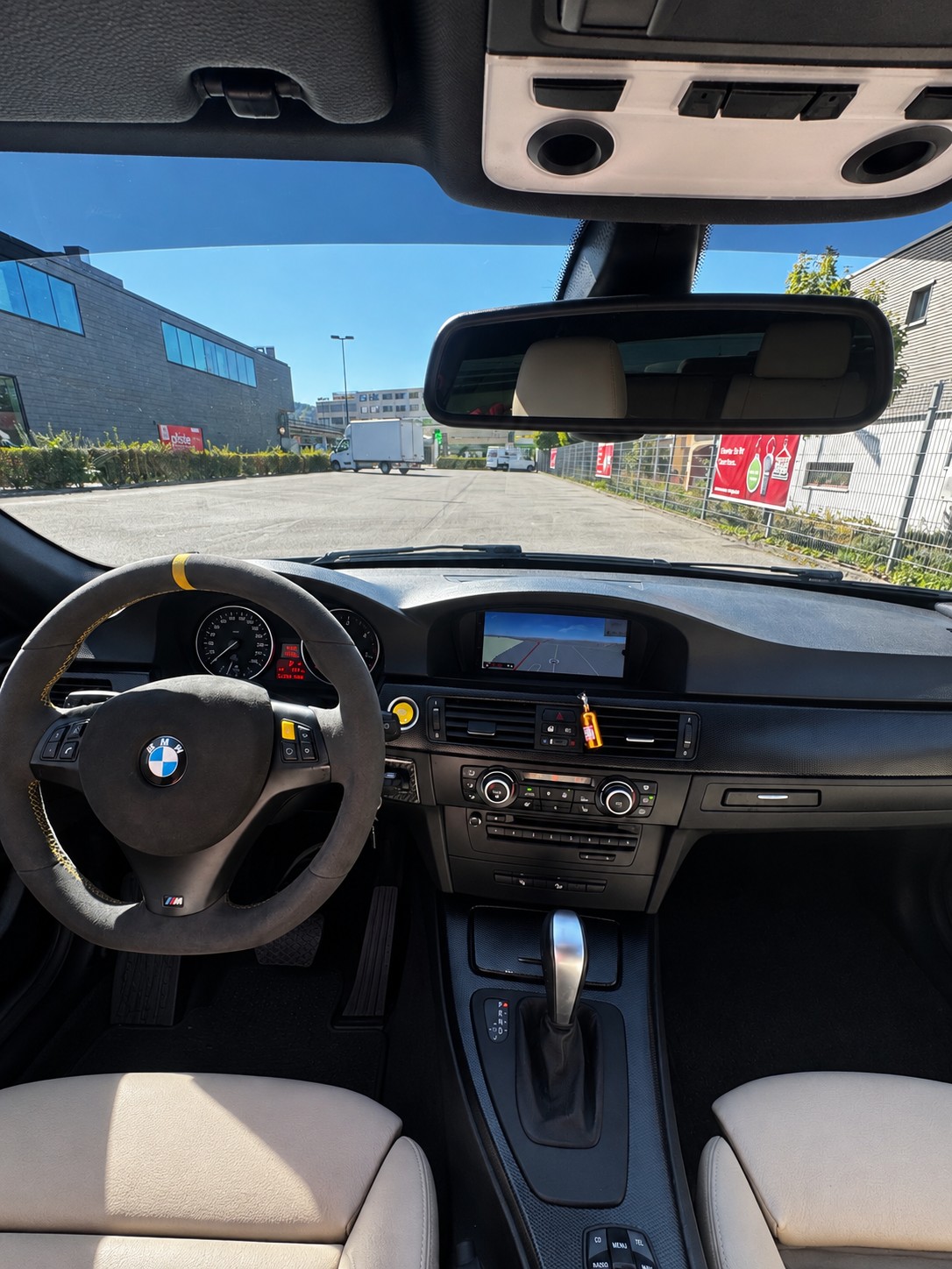 BMW 330d xDrive Touring Steptronic-image-8