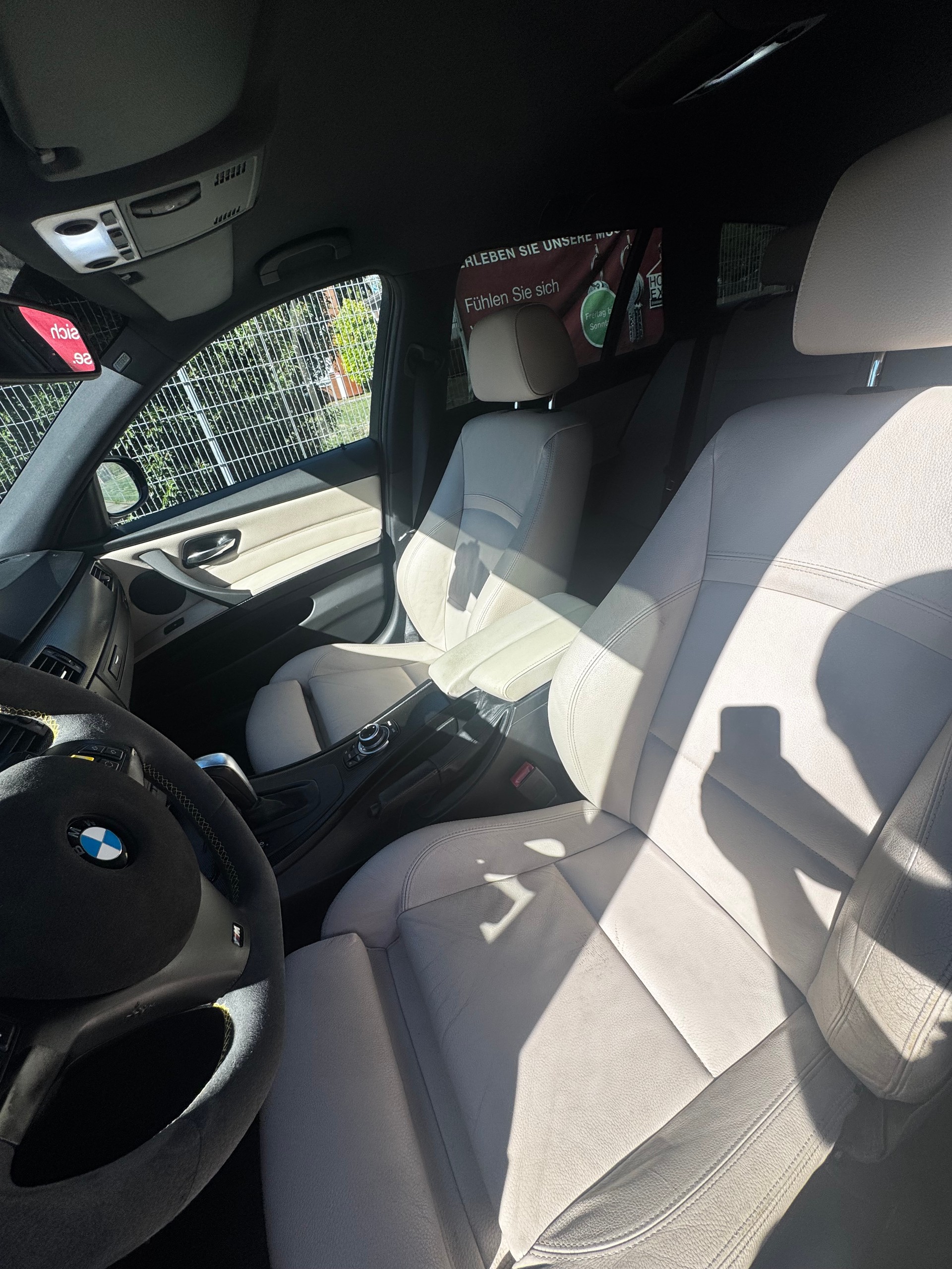 BMW 330d xDrive Touring Steptronic-image-10