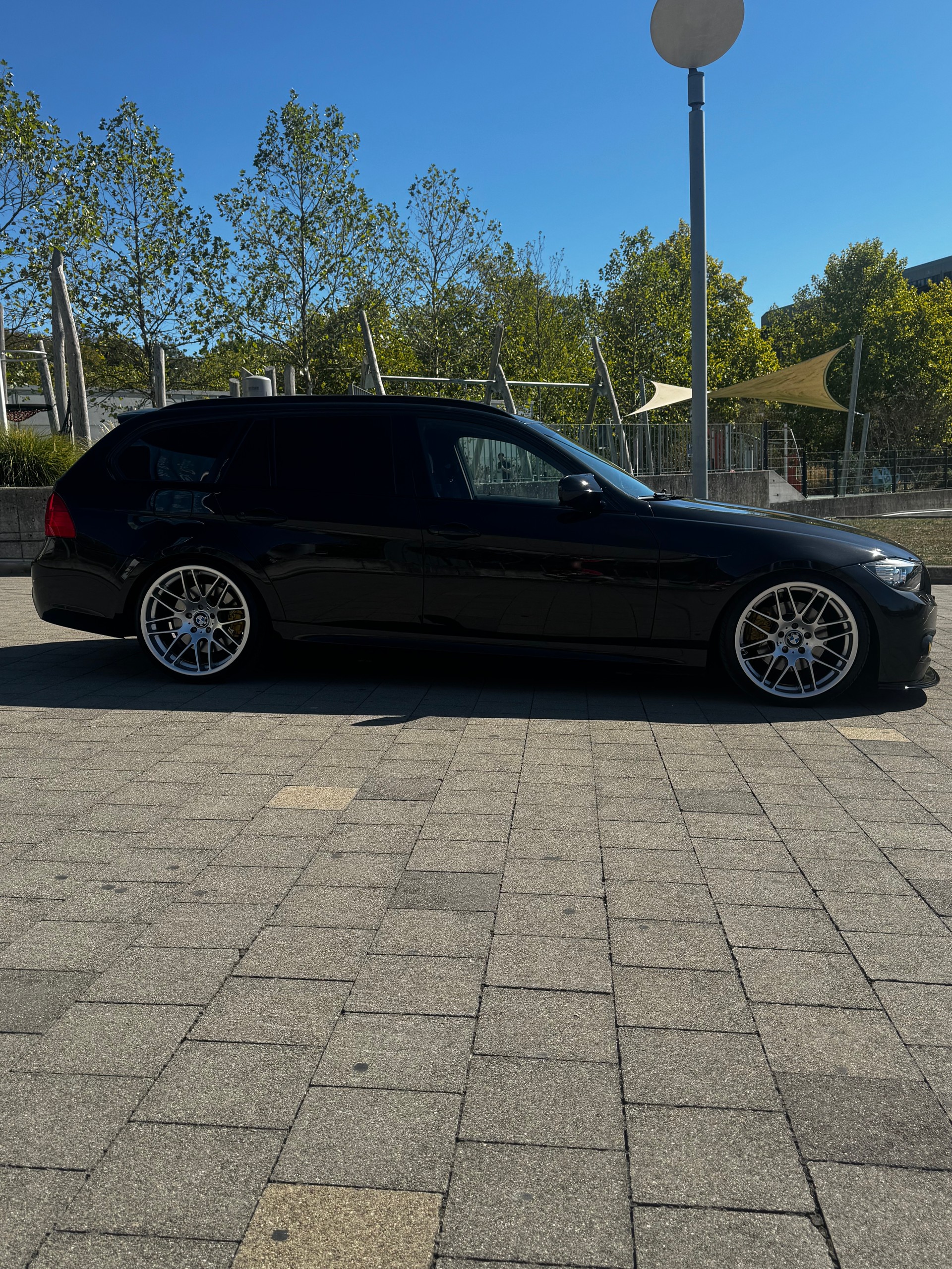 BMW 330d xDrive Touring Steptronic-image-4
