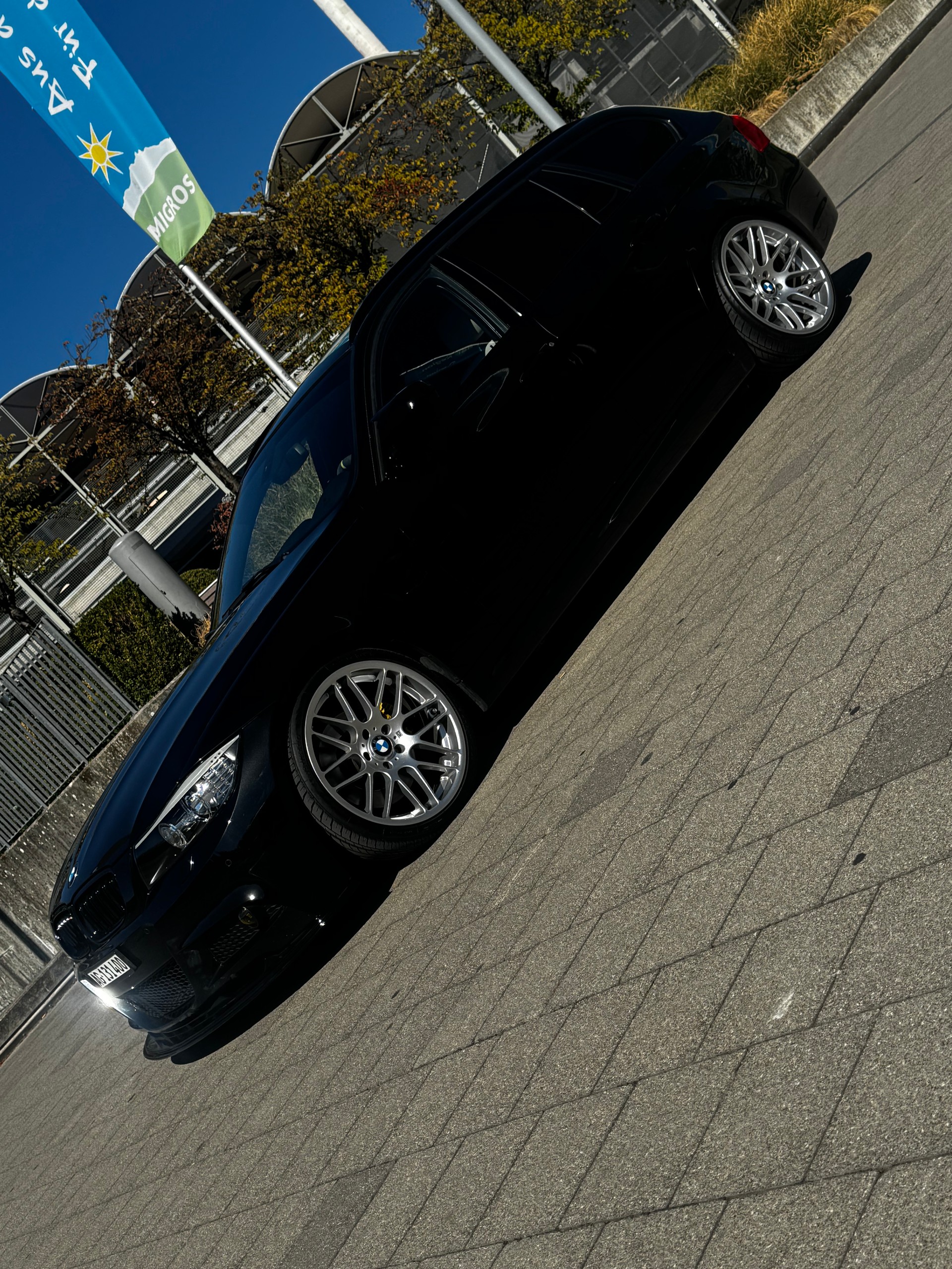 BMW 330d xDrive Touring Steptronic-image-1